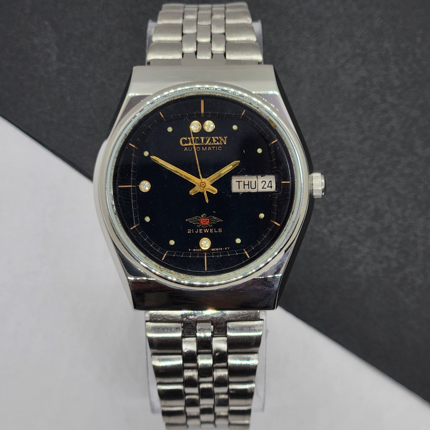Vintage 1987 Original Citizen Automatic Cal. 8200 Black Face 21 Jewels Day-Date Japanese Men's Wrist Watch EG44