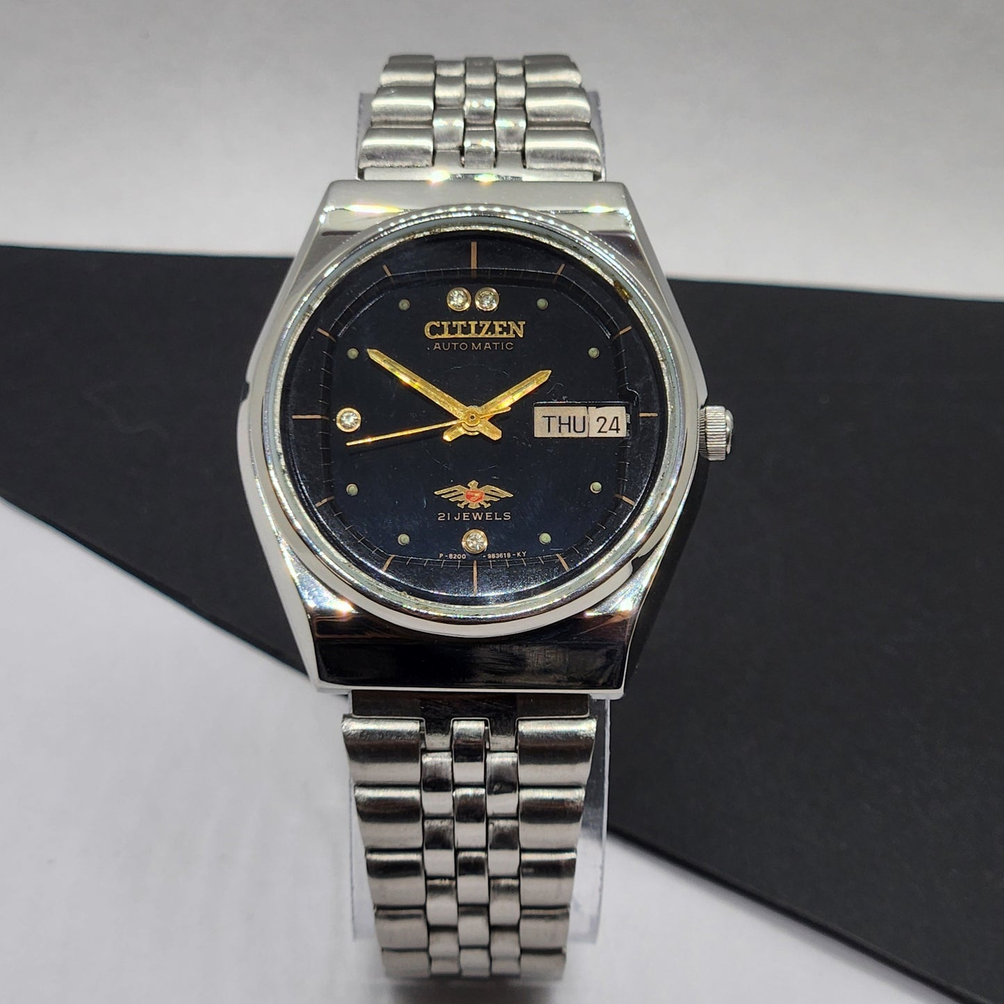 Vintage 1987 Original Citizen Automatic Cal. 8200 Black Face 21 Jewels Day-Date Japanese Men's Wrist Watch EG44