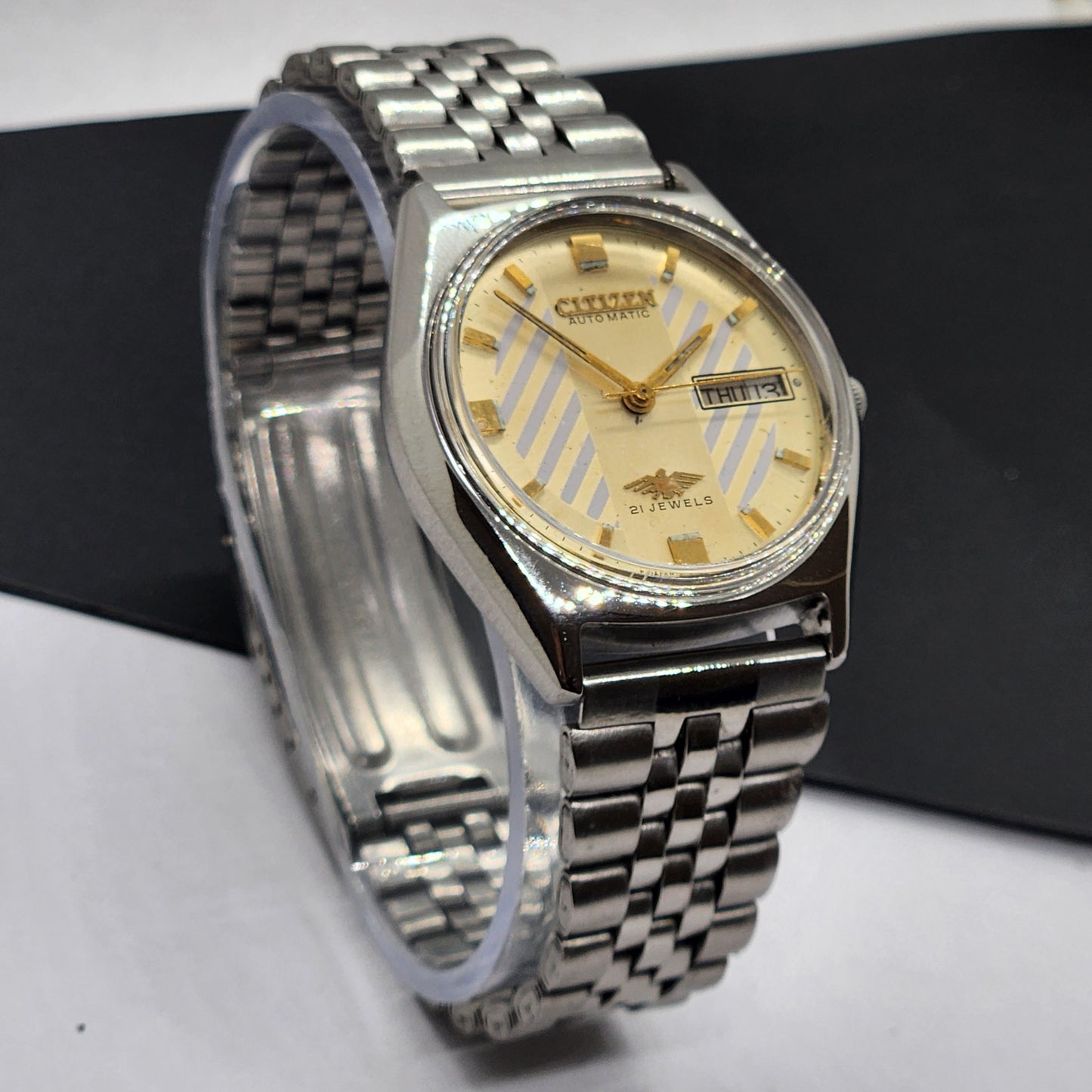 Vintage 1987 Original Citizen Automatic Cal. 8200 Golden Face 21 Jewels Day-Date Japanese Men's Wrist Watch EG45