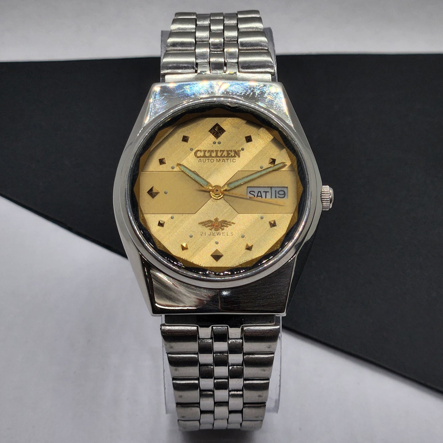 Vintage 1989 Original Citizen Automatic Cal. 8200 Golden Face 21 Jewels Day-Date Japanese Men's Wrist Watch EG46