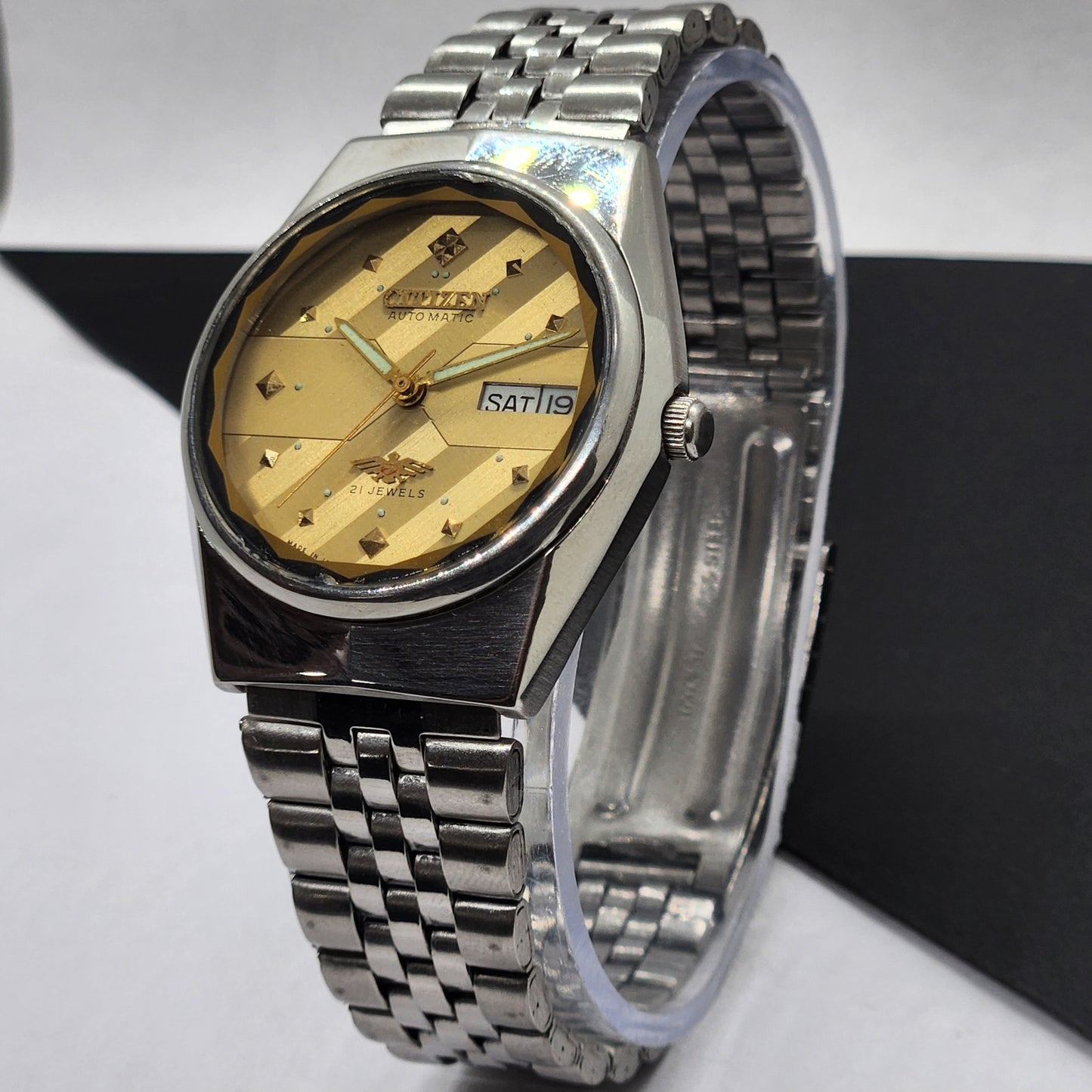 Vintage 1989 Original Citizen Automatic Cal. 8200 Golden Face 21 Jewels Day-Date Japanese Men's Wrist Watch EG46