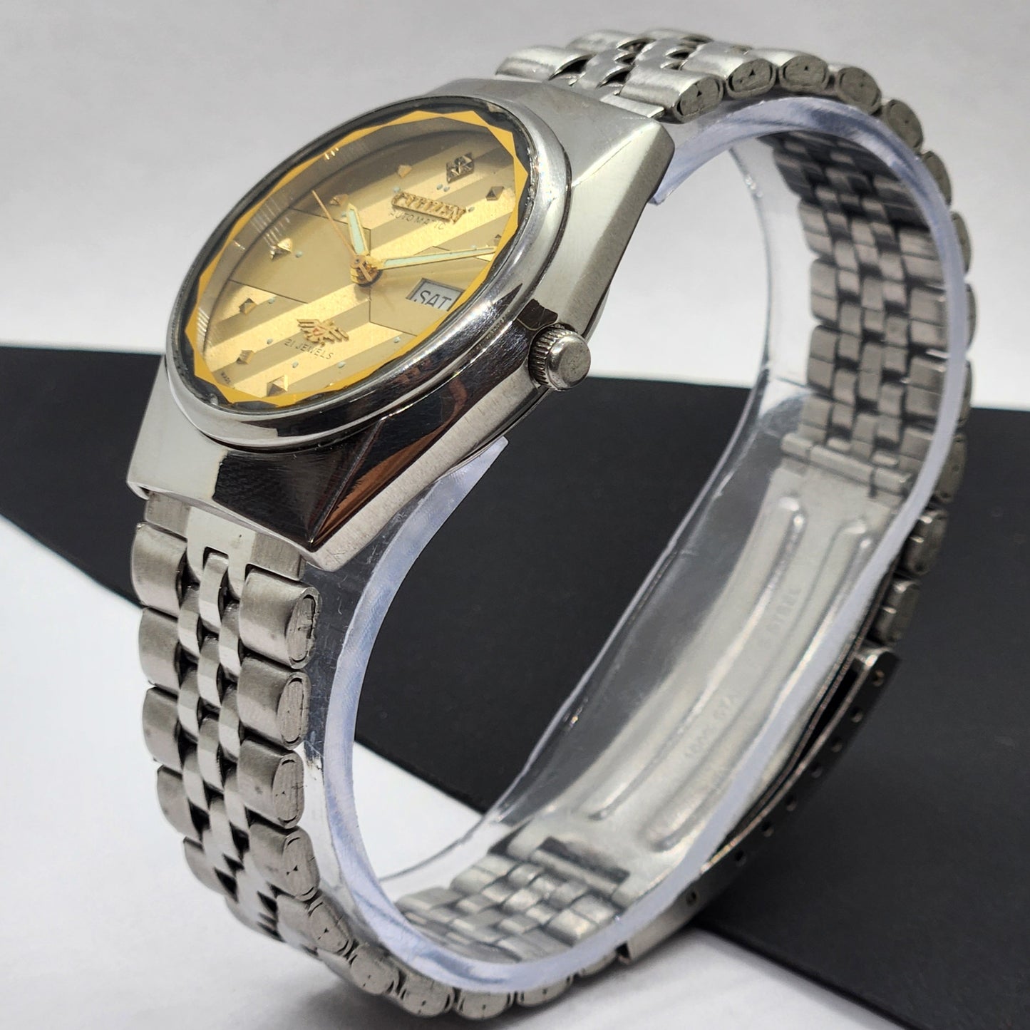 Vintage 1989 Original Citizen Automatic Cal. 8200 Golden Face 21 Jewels Day-Date Japanese Men's Wrist Watch EG46
