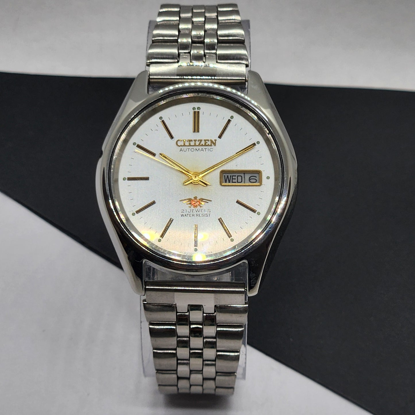 Vintage 1990 Original Citizen Automatic Cal. 8200 White Face 21 Jewels Day-Date Japanese Men's Wrist Watch EG48