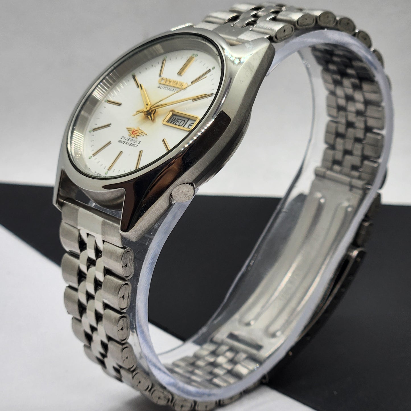 Vintage 1990 Original Citizen Automatic Cal. 8200 White Face 21 Jewels Day-Date Japanese Men's Wrist Watch EG48