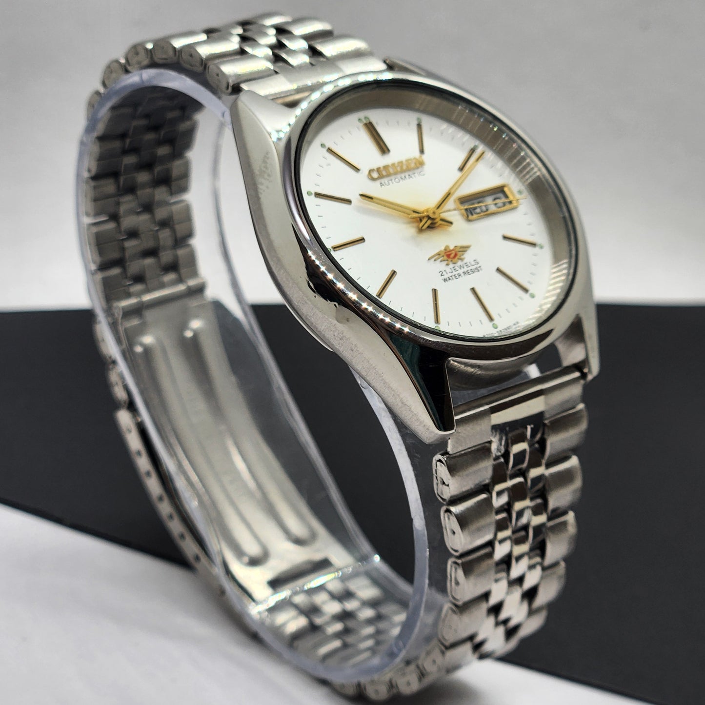 Vintage 1990 Original Citizen Automatic Cal. 8200 White Face 21 Jewels Day-Date Japanese Men's Wrist Watch EG48