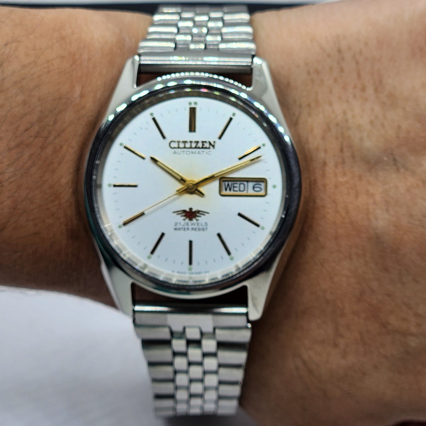 Vintage 1990 Original Citizen Automatic Cal. 8200 White Face 21 Jewels Day-Date Japanese Men's Wrist Watch EG48
