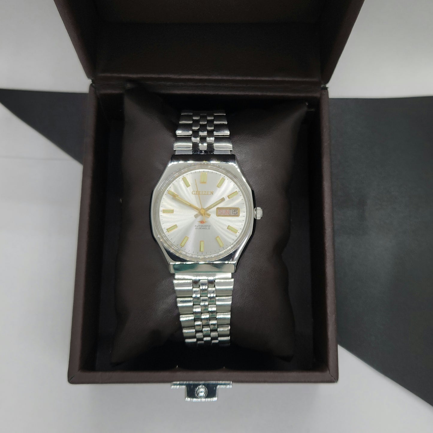 Vintage 1992 Original Citizen Automatic Cal. 8200 White Face 21 Jewels Day-Date Japanese Men's Wrist Watch EG49