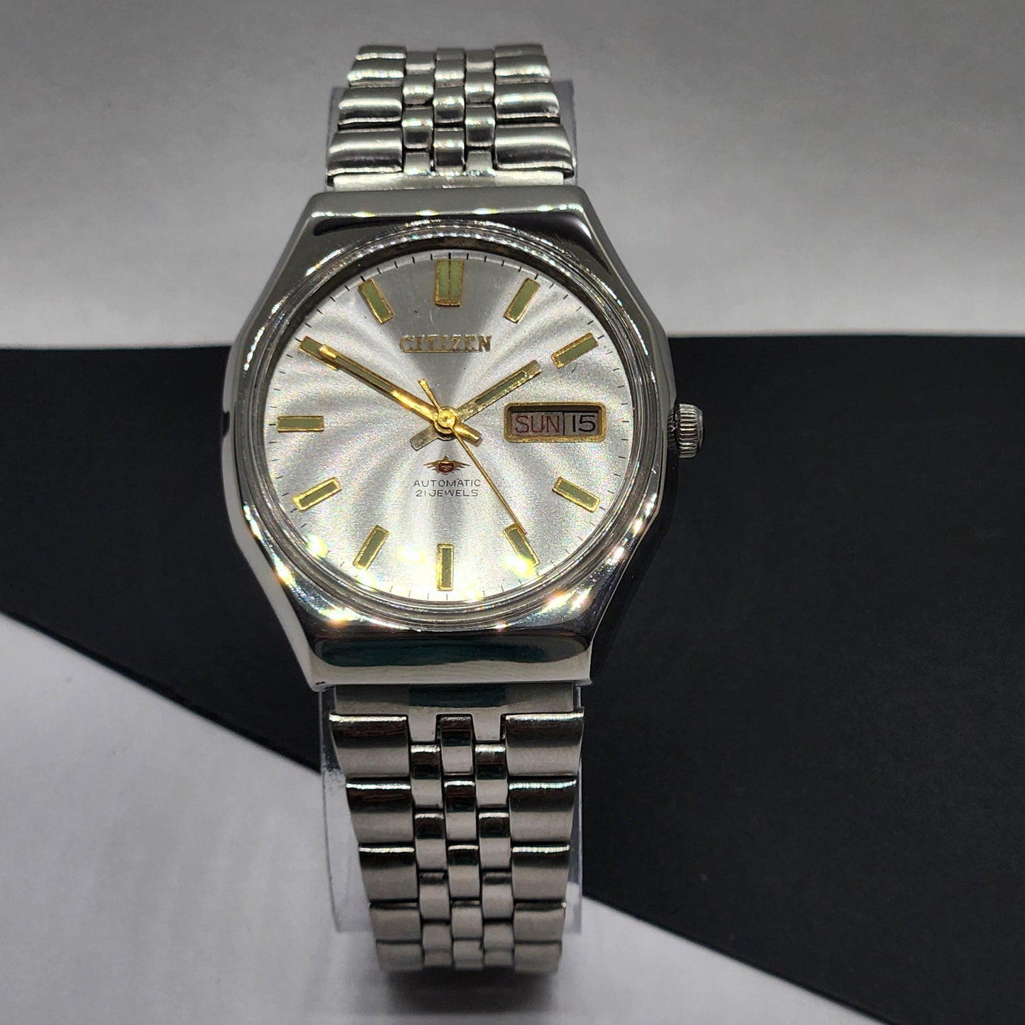 Vintage 1992 Original Citizen Automatic Cal. 8200 White Face 21 Jewels Day-Date Japanese Men's Wrist Watch EG49