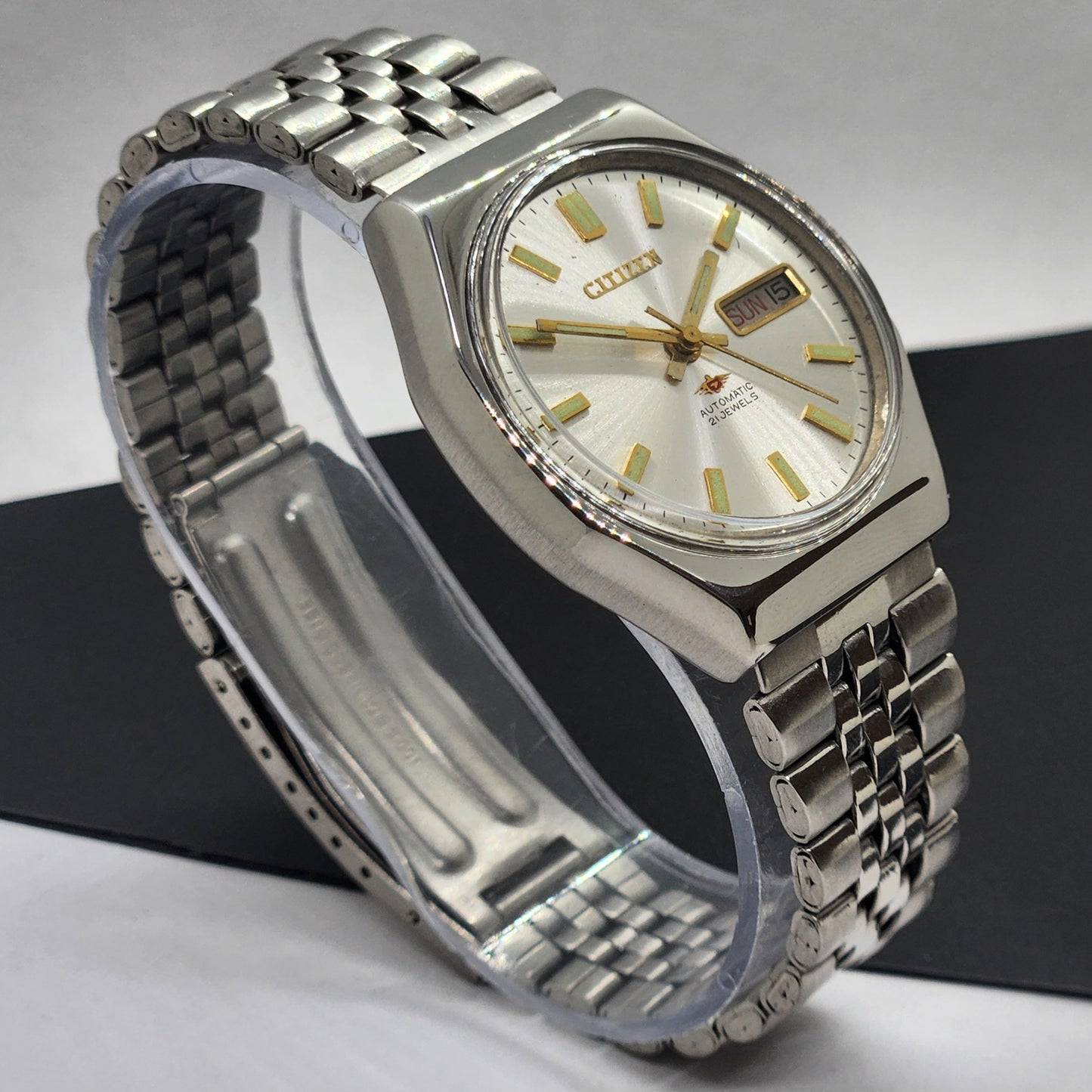 Vintage 1992 Original Citizen Automatic Cal. 8200 White Face 21 Jewels Day-Date Japanese Men's Wrist Watch EG49