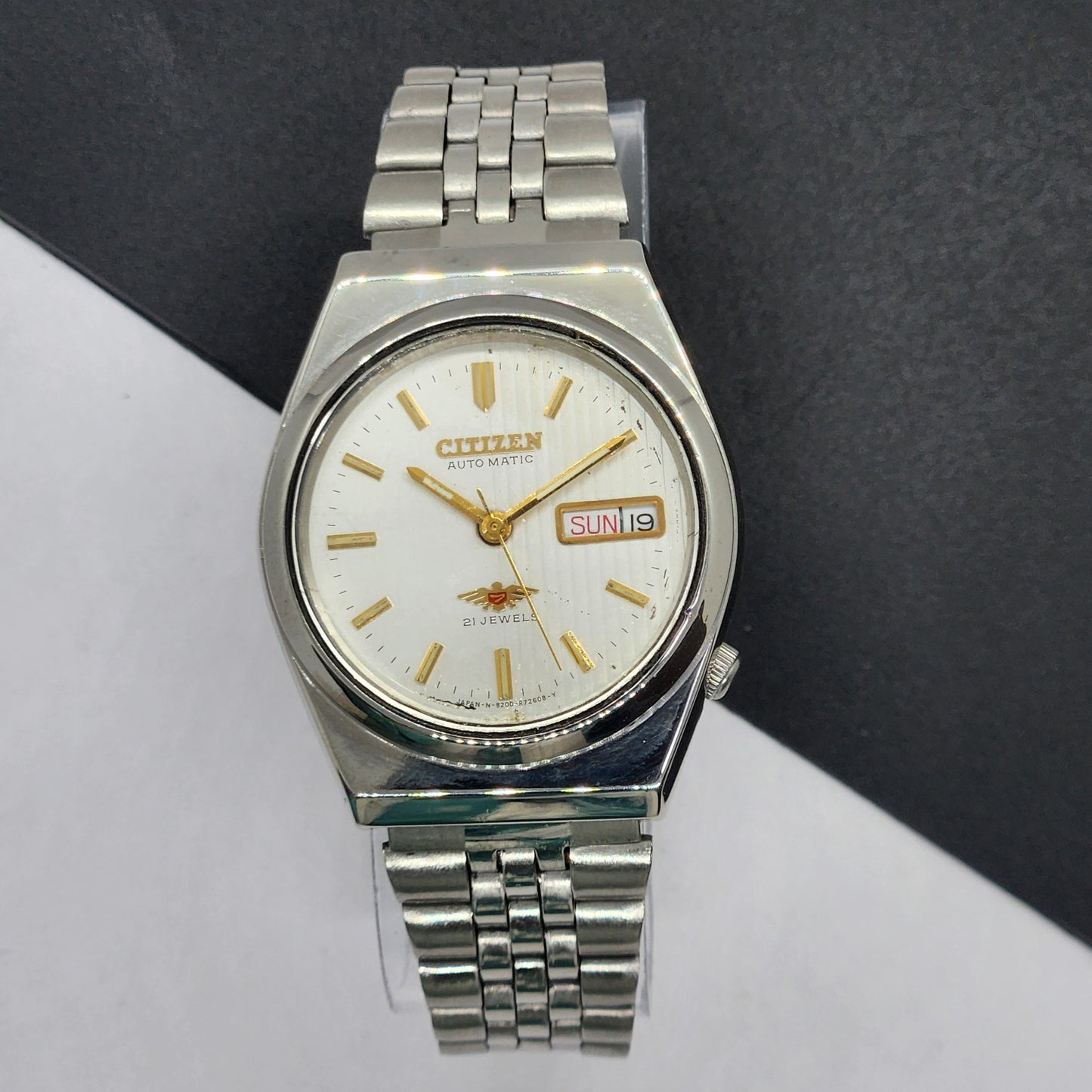 Vintage 1988 Original Citizen Automatic Cal. 8200 White Face 21 Jewels Day-Date Japanese Men's Wrist Watch EG50