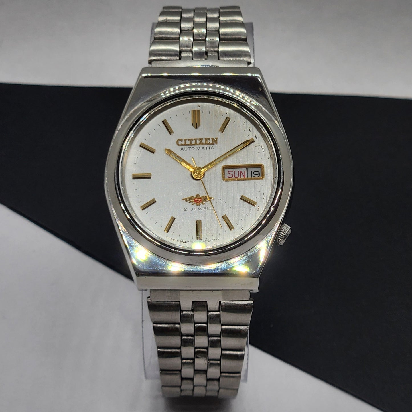 Vintage 1988 Original Citizen Automatic Cal. 8200 White Face 21 Jewels Day-Date Japanese Men's Wrist Watch EG50