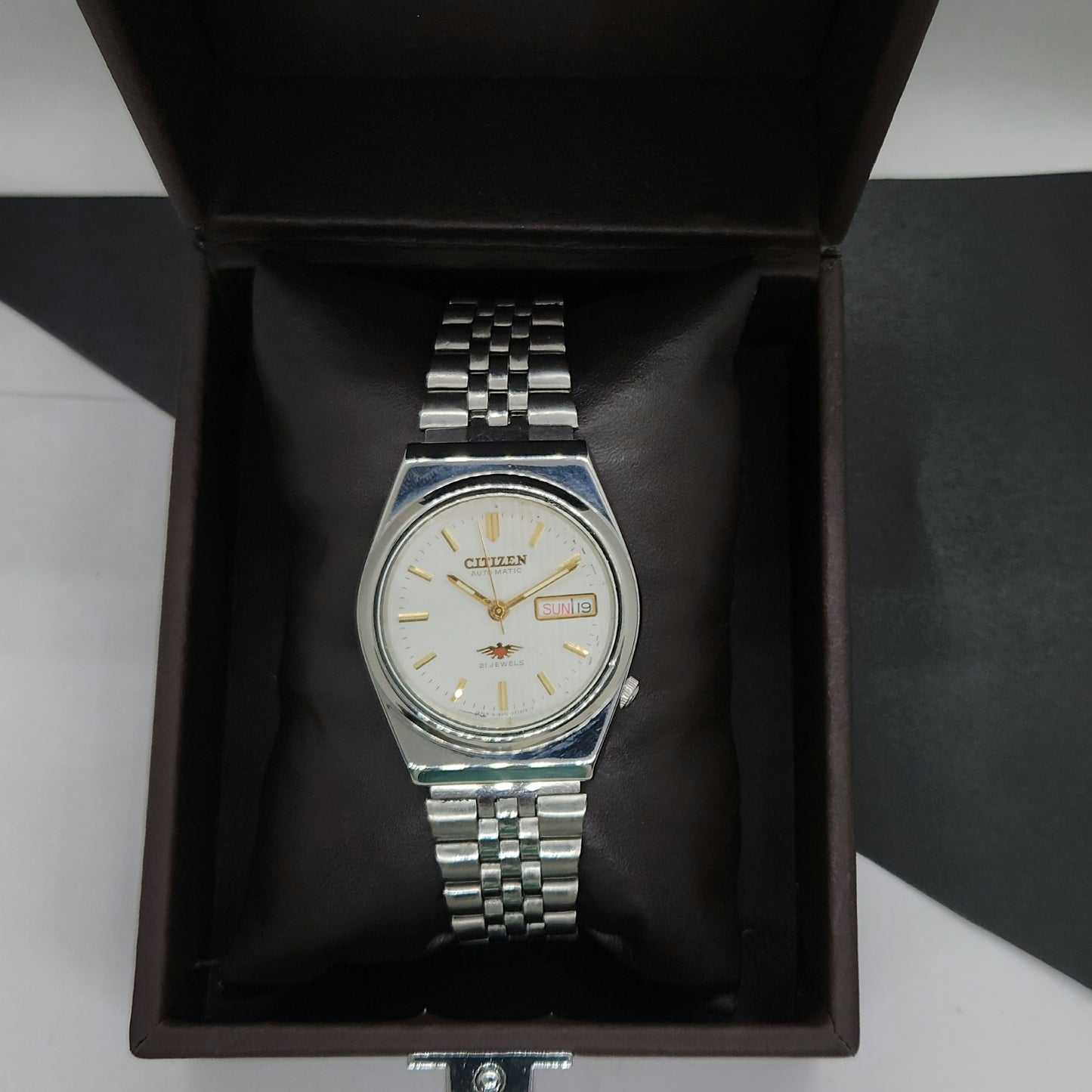Vintage 1988 Original Citizen Automatic Cal. 8200 White Face 21 Jewels Day-Date Japanese Men's Wrist Watch EG50