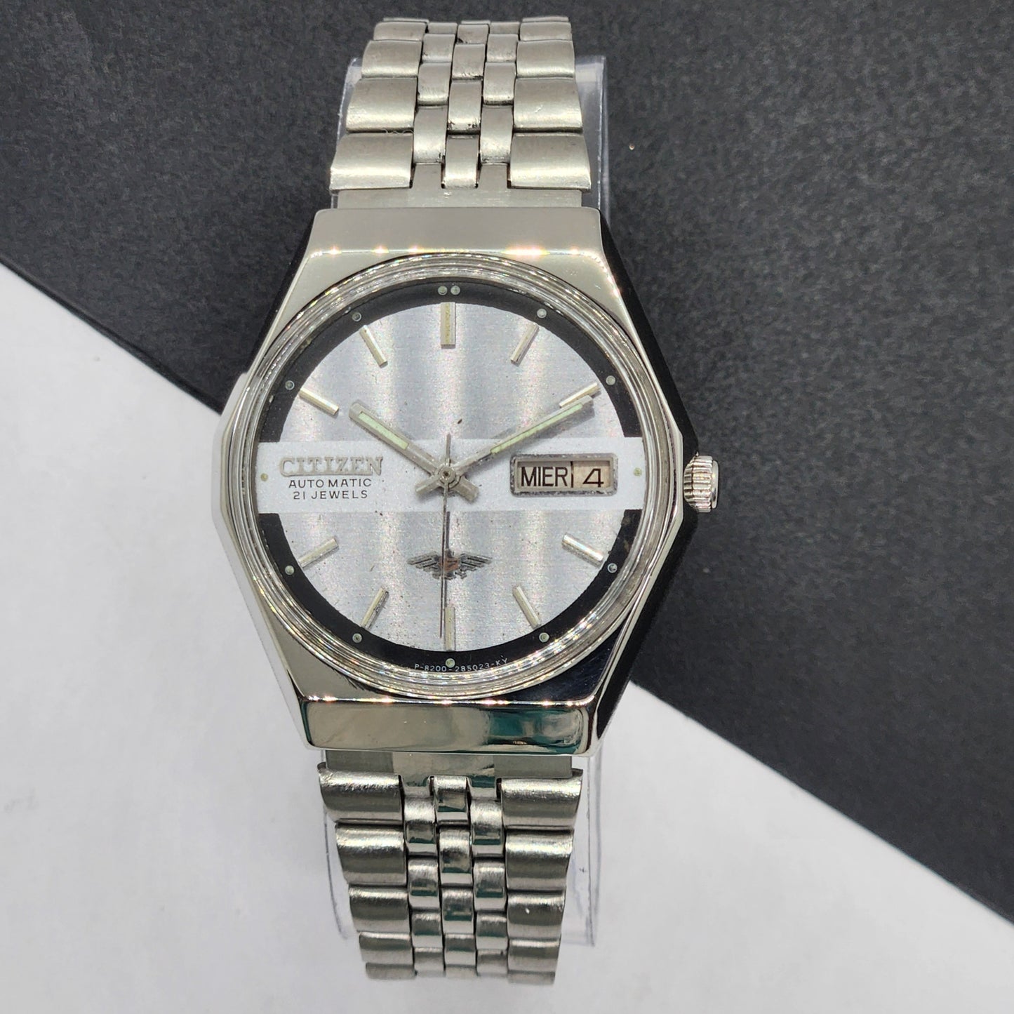 Vintage 1981 Original Citizen Automatic Cal. 8200 Gray Face 21 Jewels Day-Date Japanese Men's Wrist Watch EG53