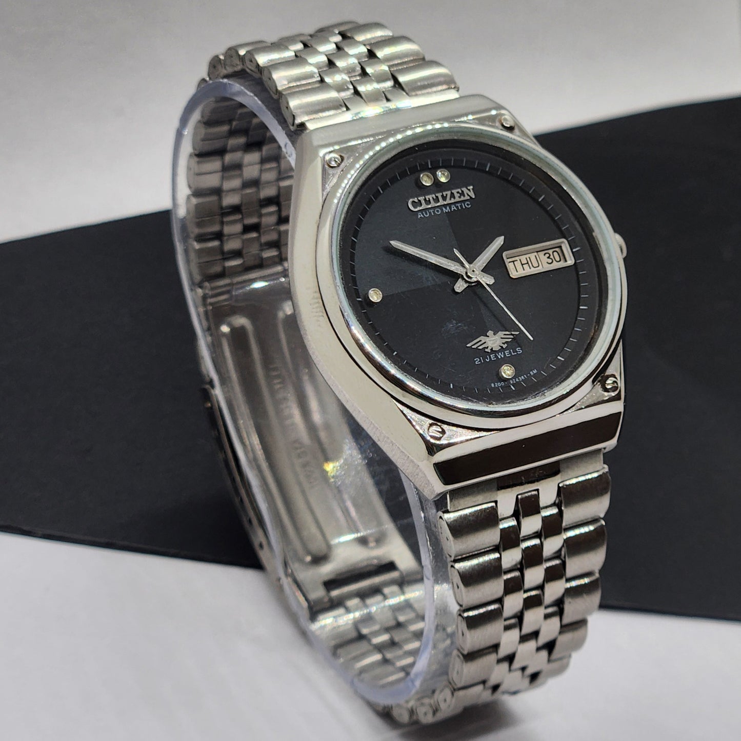 Vintage 1982 Original Citizen Automatic Cal. 8200 Black Face 21 Jewels Day-Date Japanese Men's Wrist Watch EG55