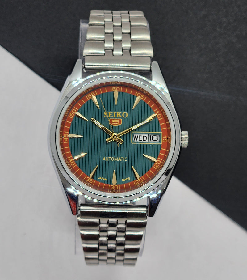 Vintage Mod Seiko 5 Automatic 6309A 17 Jewels Japan Men's Day-Date Green Face Wrist Watch F96