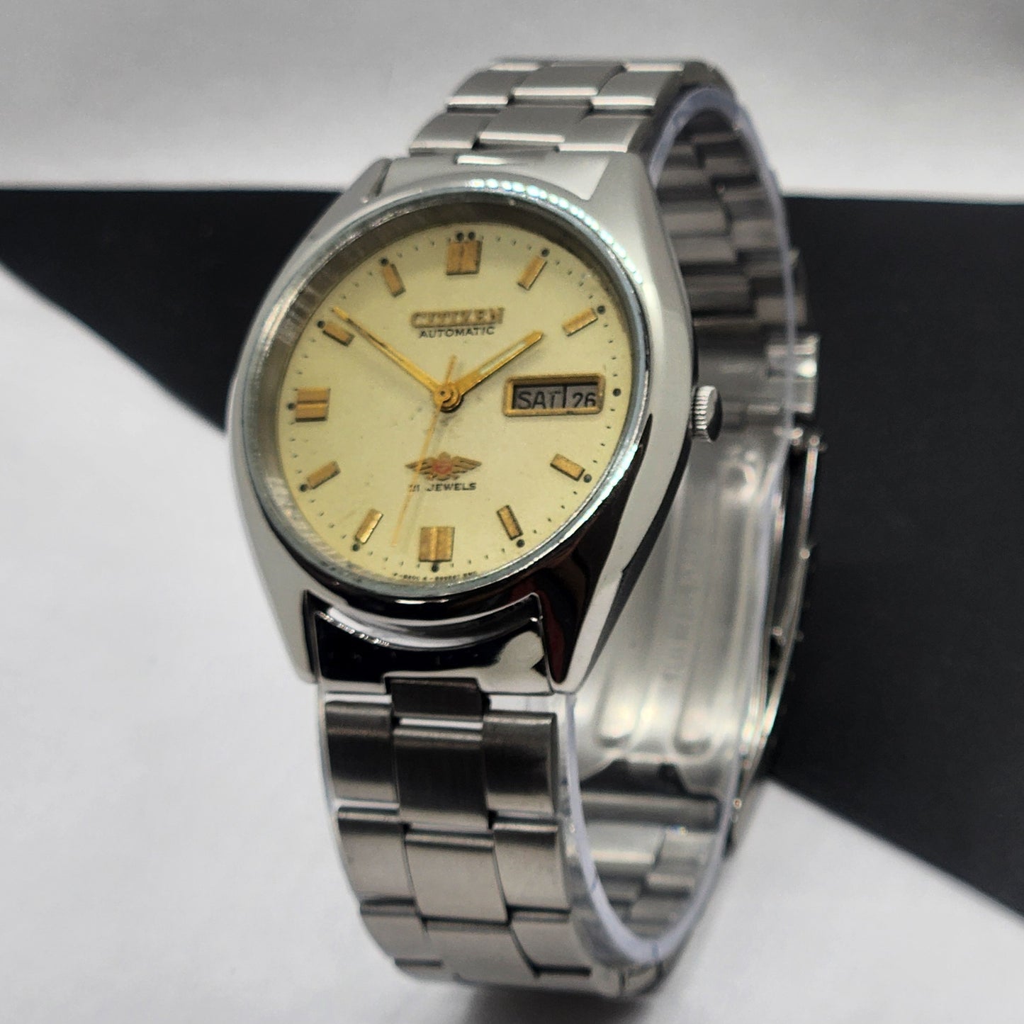 Vintage 1981 Original Citizen Automatic Cal. 8200 Golden Face 21 Jewels Day-Date Japanese Men's Wrist Watch EG58