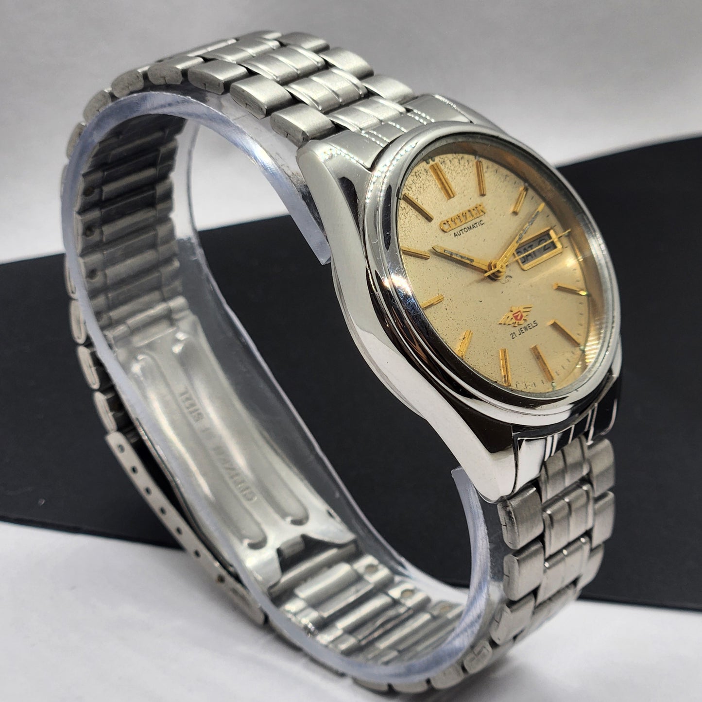 Vintage 1978 Original Citizen Automatic Cal. 8200 Golden Face 21 Jewels Day-Date Japanese Men's Wrist Watch EG59