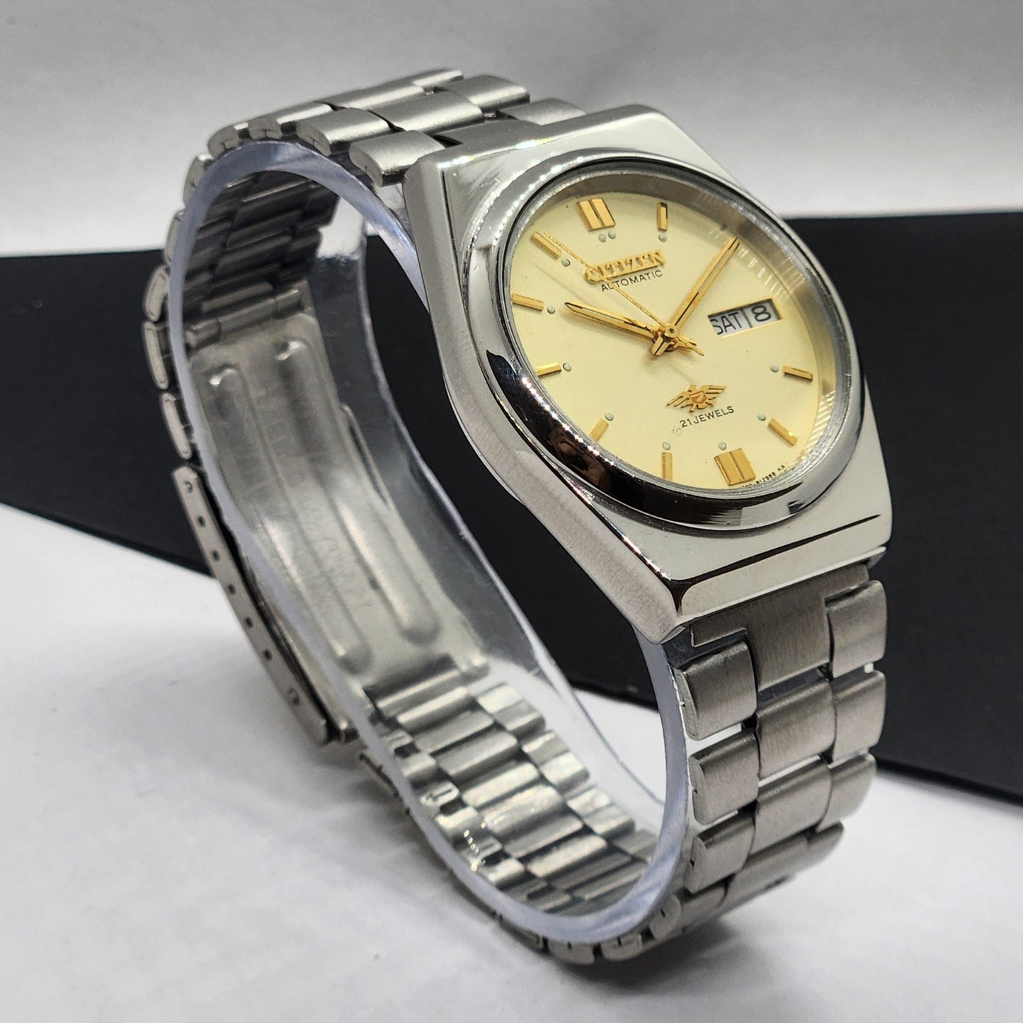 Vintage 1986 Original Citizen Automatic Cal. 8200 Golden Face 21 Jewels Day-Date Japanese Men's Wrist Watch EG61
