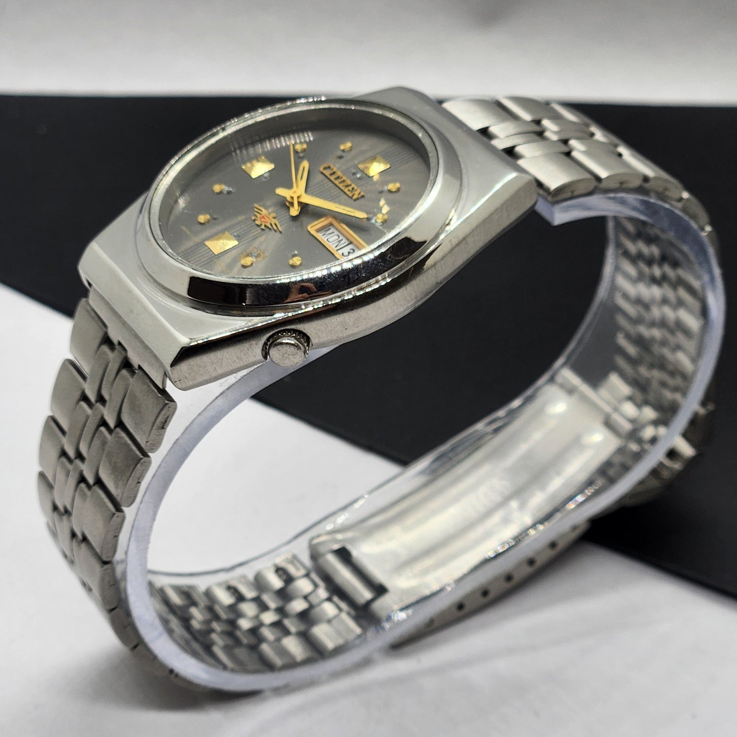 Vintage 1976 Original Citizen Automatic Cal. 8200 Gray Face 21 Jewels Day-Date Japanese Men's Wrist Watch EG62