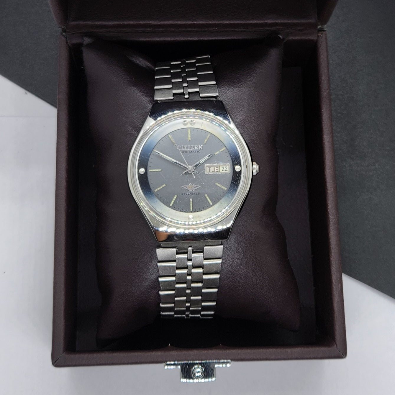 Vintage Original Citizen 1980 Automatic Cal. 8200 Gray Face 21 Jewels Day-Date Japanese Men's Wrist Watch EG63