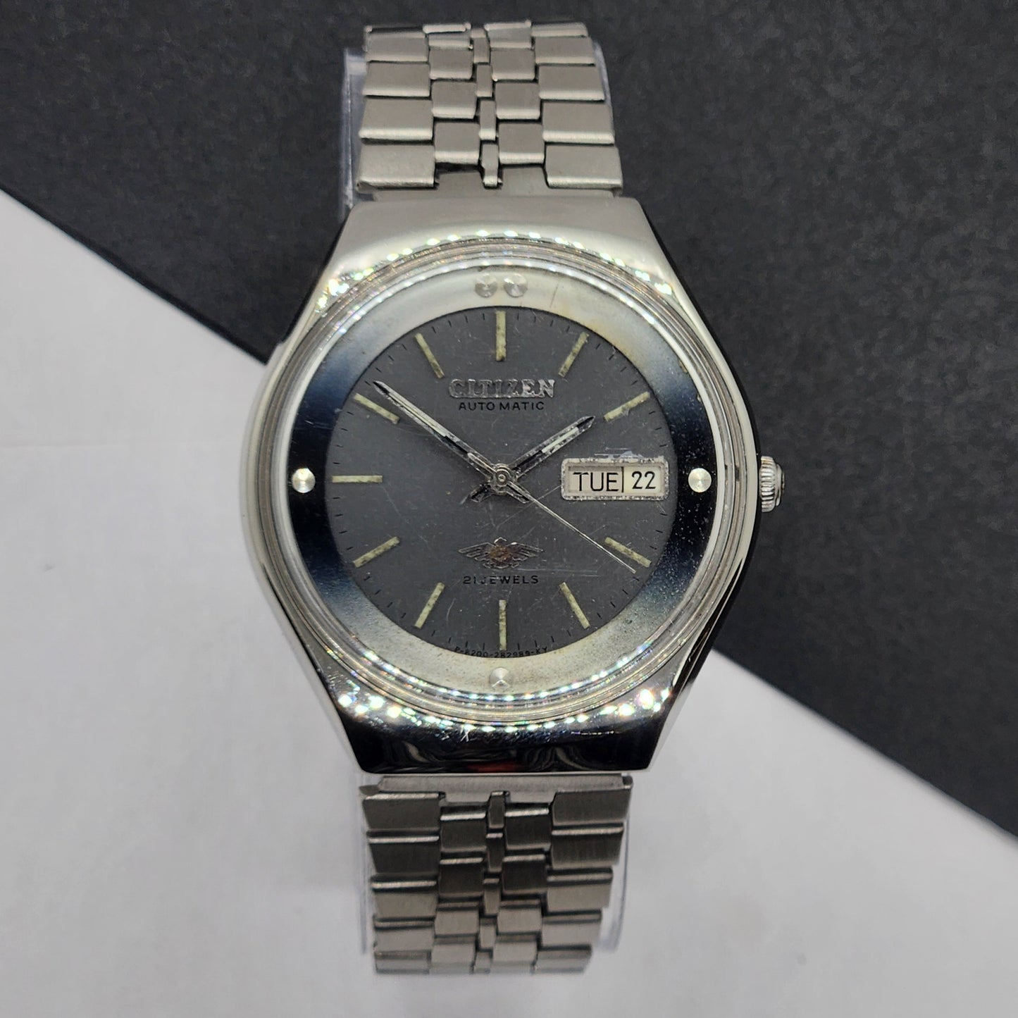Vintage Original Citizen 1980 Automatic Cal. 8200 Gray Face 21 Jewels Day-Date Japanese Men's Wrist Watch EG63