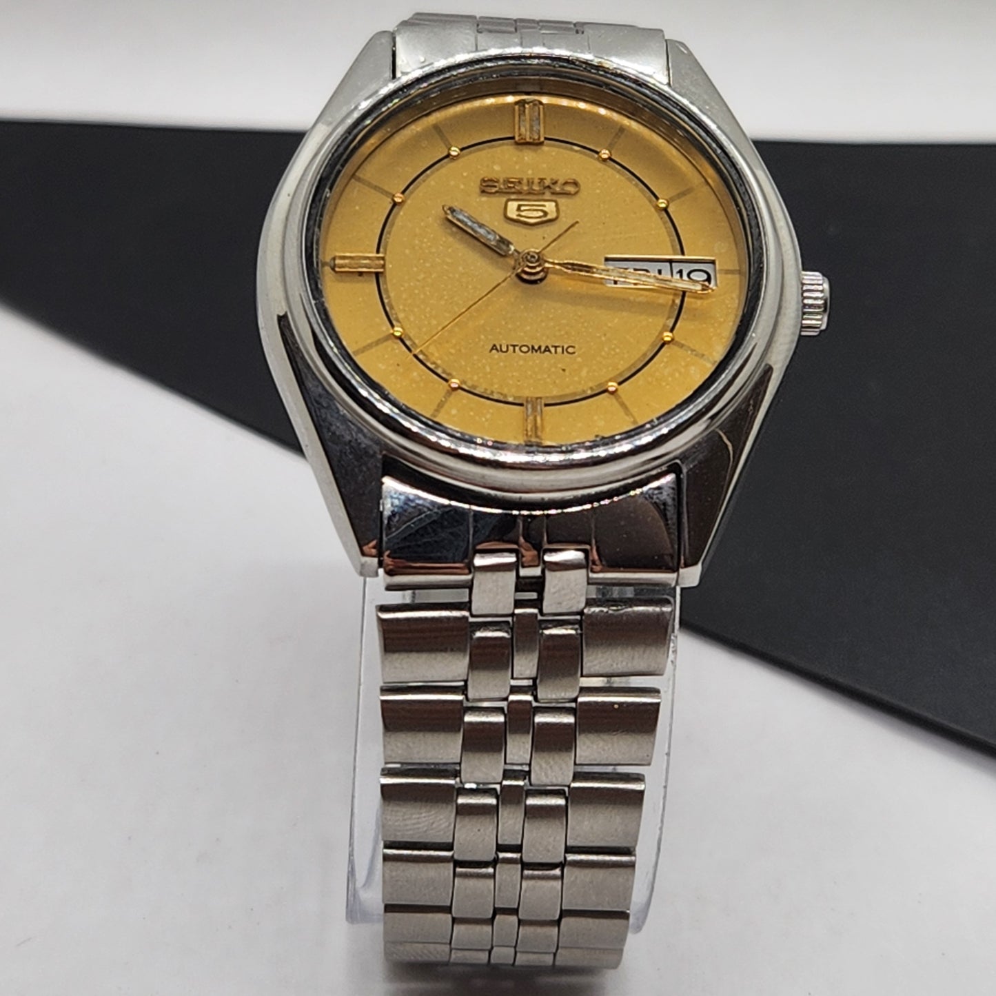 Vintage 1977 Original Seiko 5 Automatic 6309-6240 Golden Face 17 Jewels Day-Date Japanese Men's Wrist Watch EG72