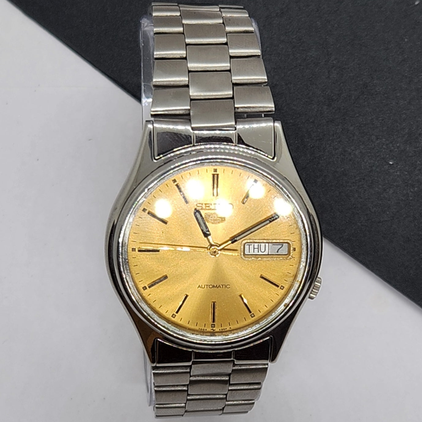 Vintage 1979 Original Seiko 5 Automatic 7009-3101 Golden Face 17 Jewels Day-Date Japanese Men's Wrist Watch EG69