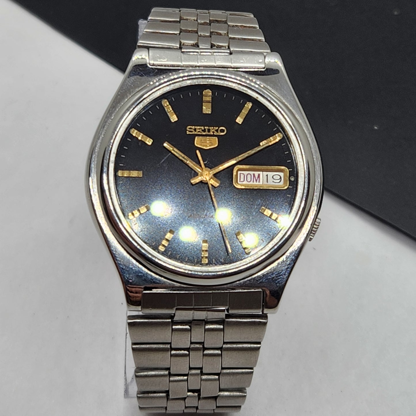 Vintage 1982 Original Seiko 5 Automatic 7009-3170 Black Face 17 Jewels Day-Date Japanese Men's Wrist Watch EG74