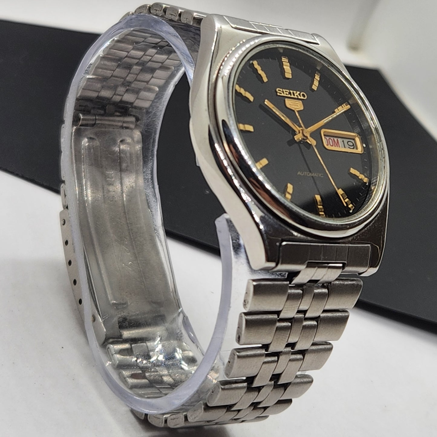 Vintage 1982 Original Seiko 5 Automatic 7009-3170 Black Face 17 Jewels Day-Date Japanese Men's Wrist Watch EG74