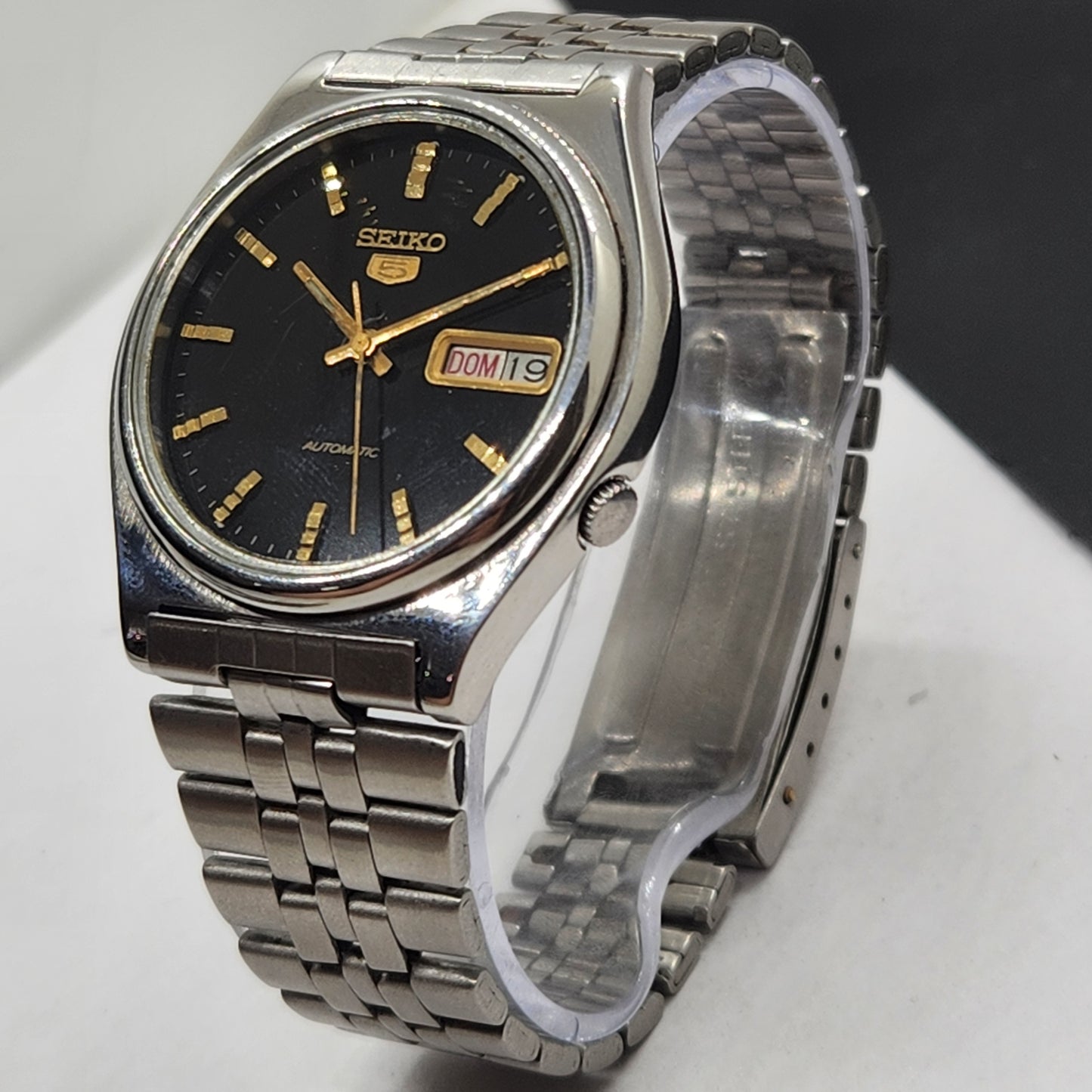 Vintage 1982 Original Seiko 5 Automatic 7009-3170 Black Face 17 Jewels Day-Date Japanese Men's Wrist Watch EG74