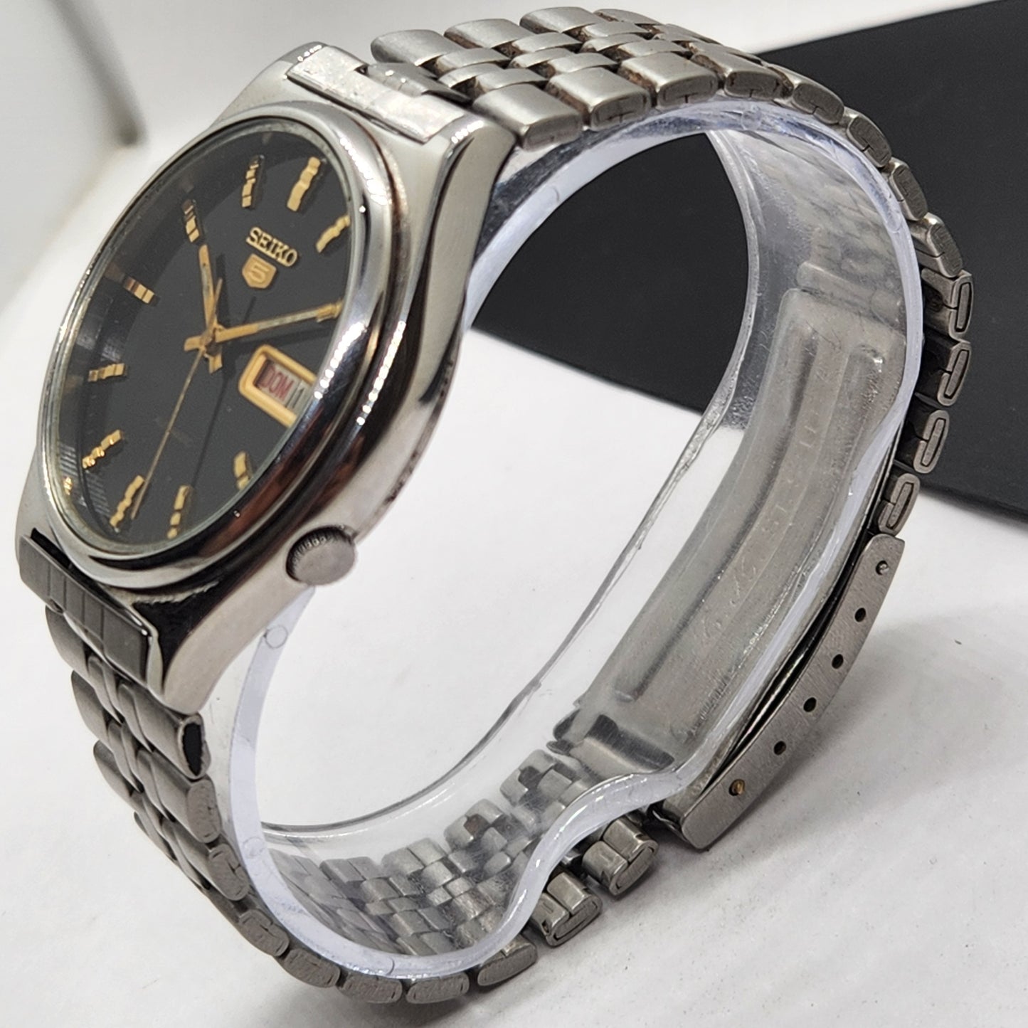 Vintage 1982 Original Seiko 5 Automatic 7009-3170 Black Face 17 Jewels Day-Date Japanese Men's Wrist Watch EG74