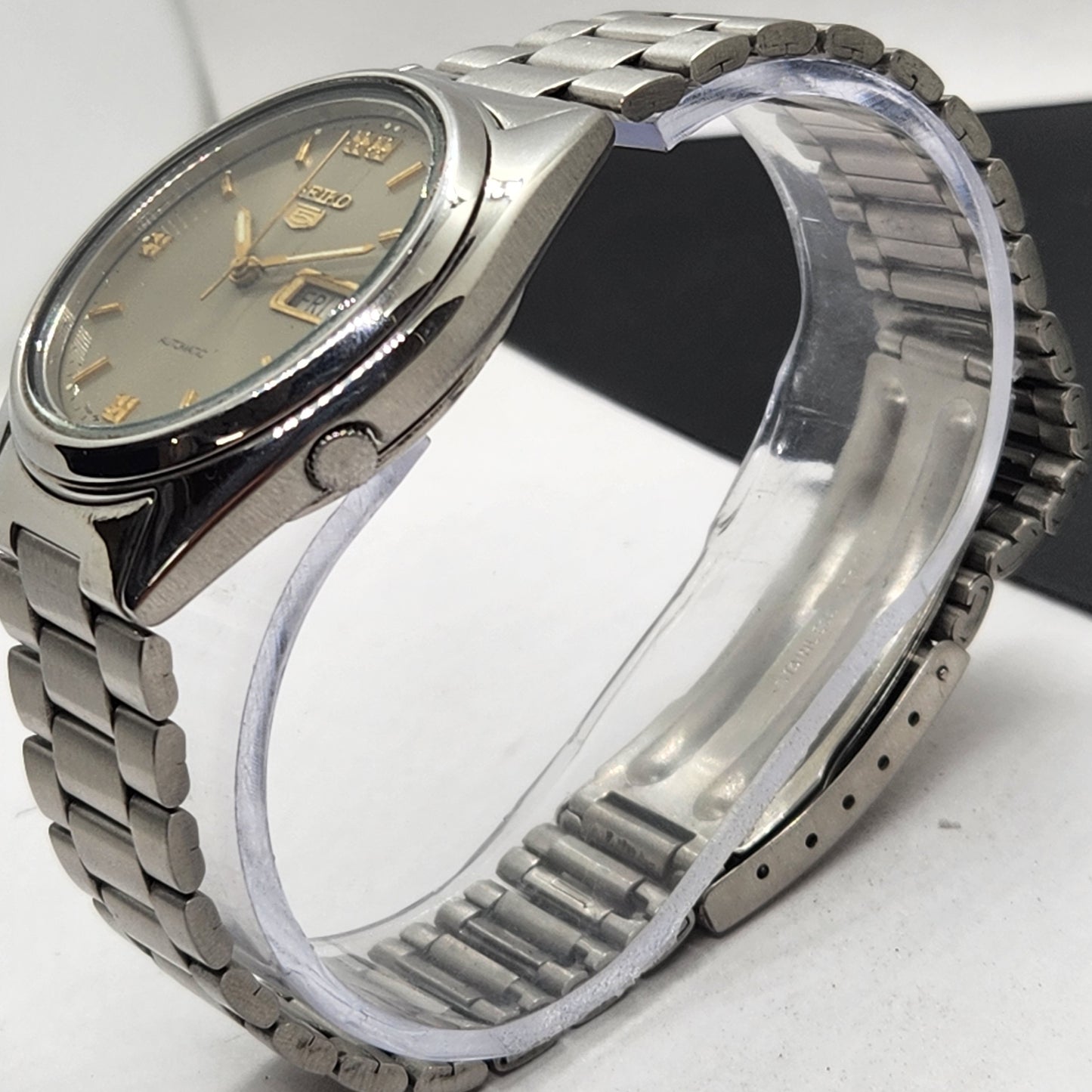 Vintage 1982 Original Seiko 5 Automatic 7009-3040 Grey Face 17 Jewels Day-Date Japanese Men's Wrist Watch EG75