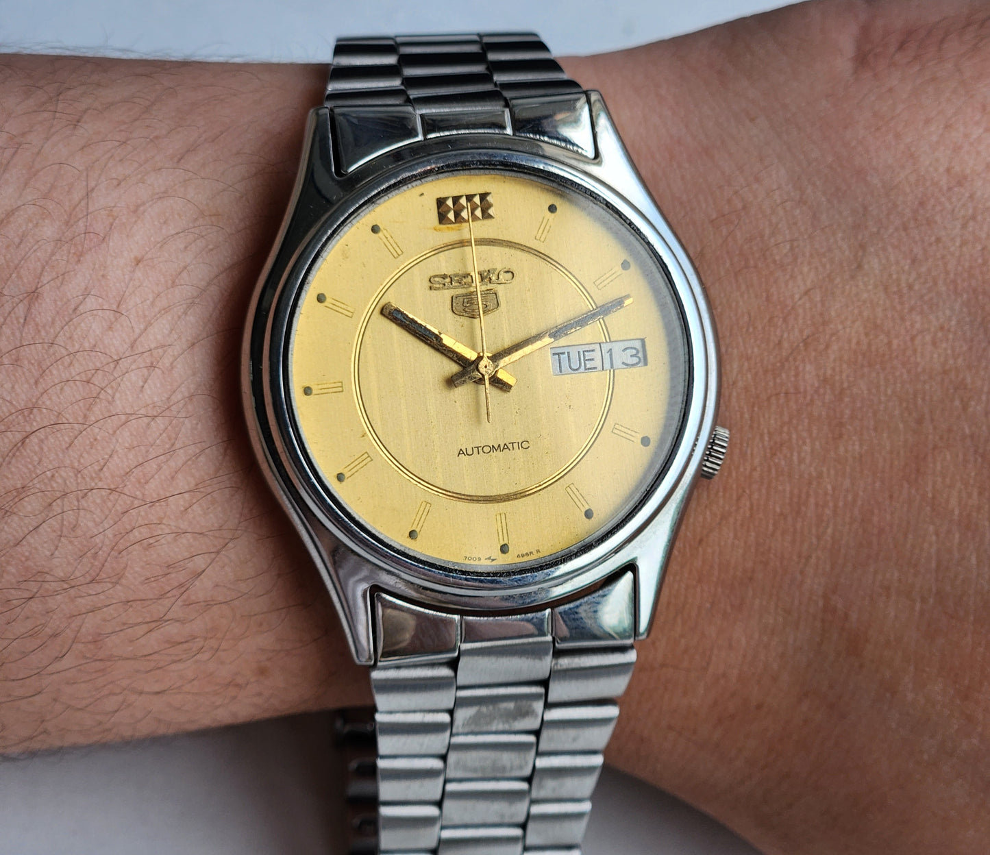 Vintage 1980 Original Seiko 5 Automatic 7009-3101 Golden Face 17 Jewels Day-Date Japanese Men's Wrist Watch EG76