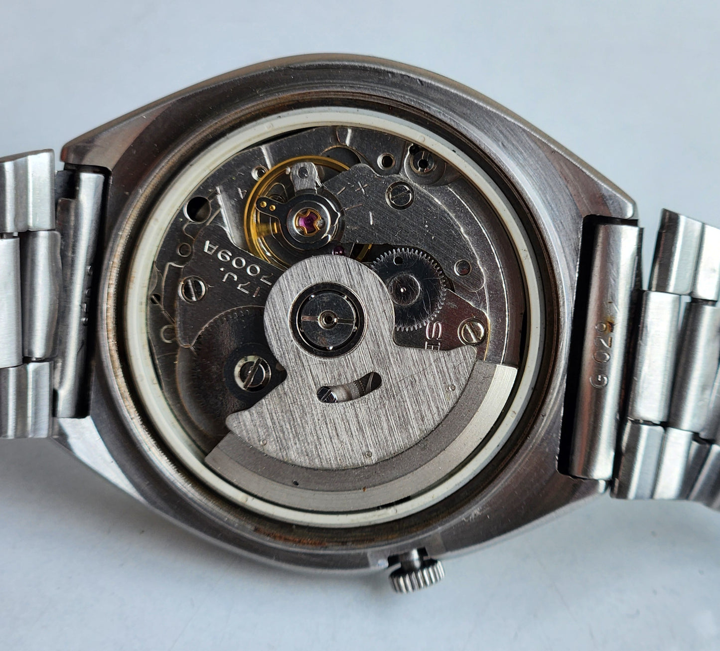 Vintage 1985 Original Seiko 5 Automatic 7009-8330 Black Face 17 Jewels Day-Date Japanese Men's Wrist Watch EG77
