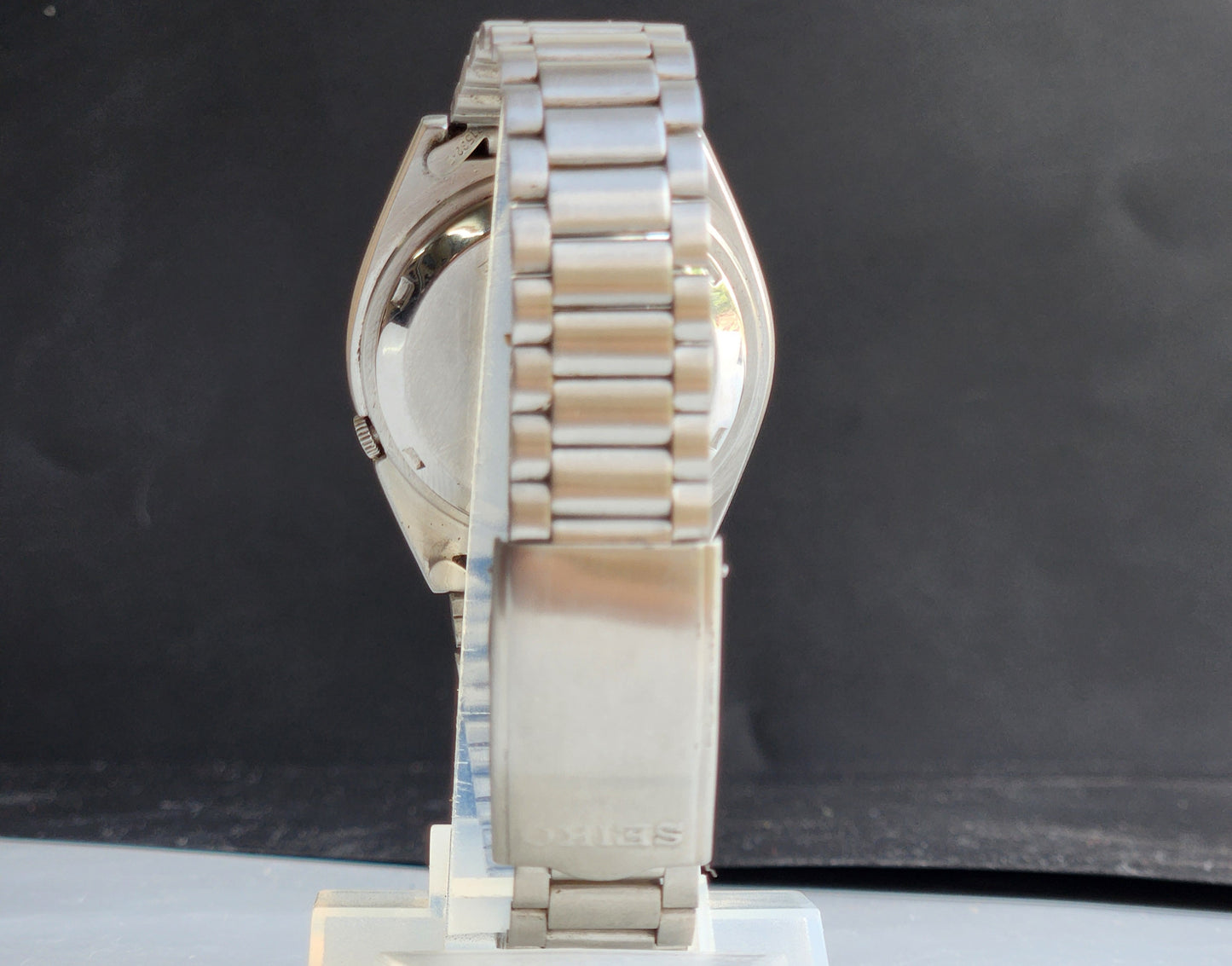 Vintage 1980 Original Seiko 5 Automatic 7009-876A White Face 17 Jewels Day-Date Japanese Men's Wrist Watch EG79