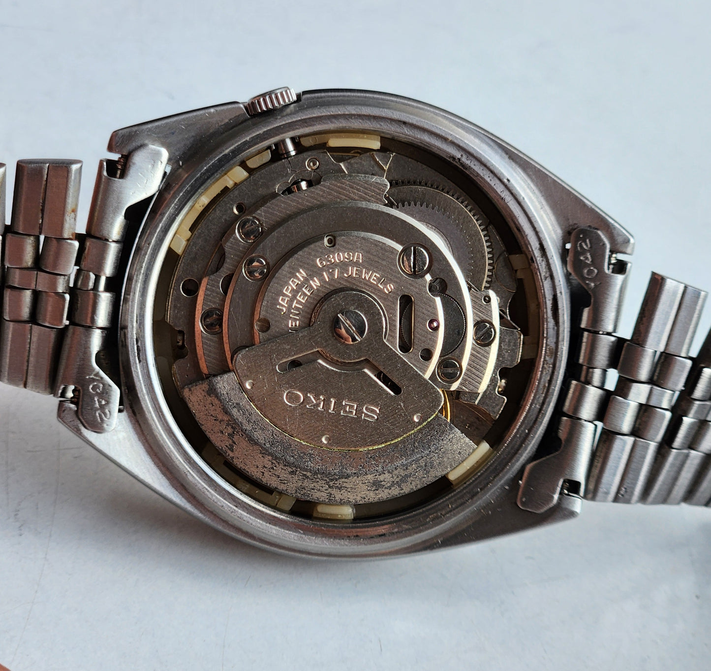 Vintage 1982 Original Seiko 5 Automatic 6309-8840 White Face 17 Jewels Day-Date Japanese Men's Wrist Watch EG84