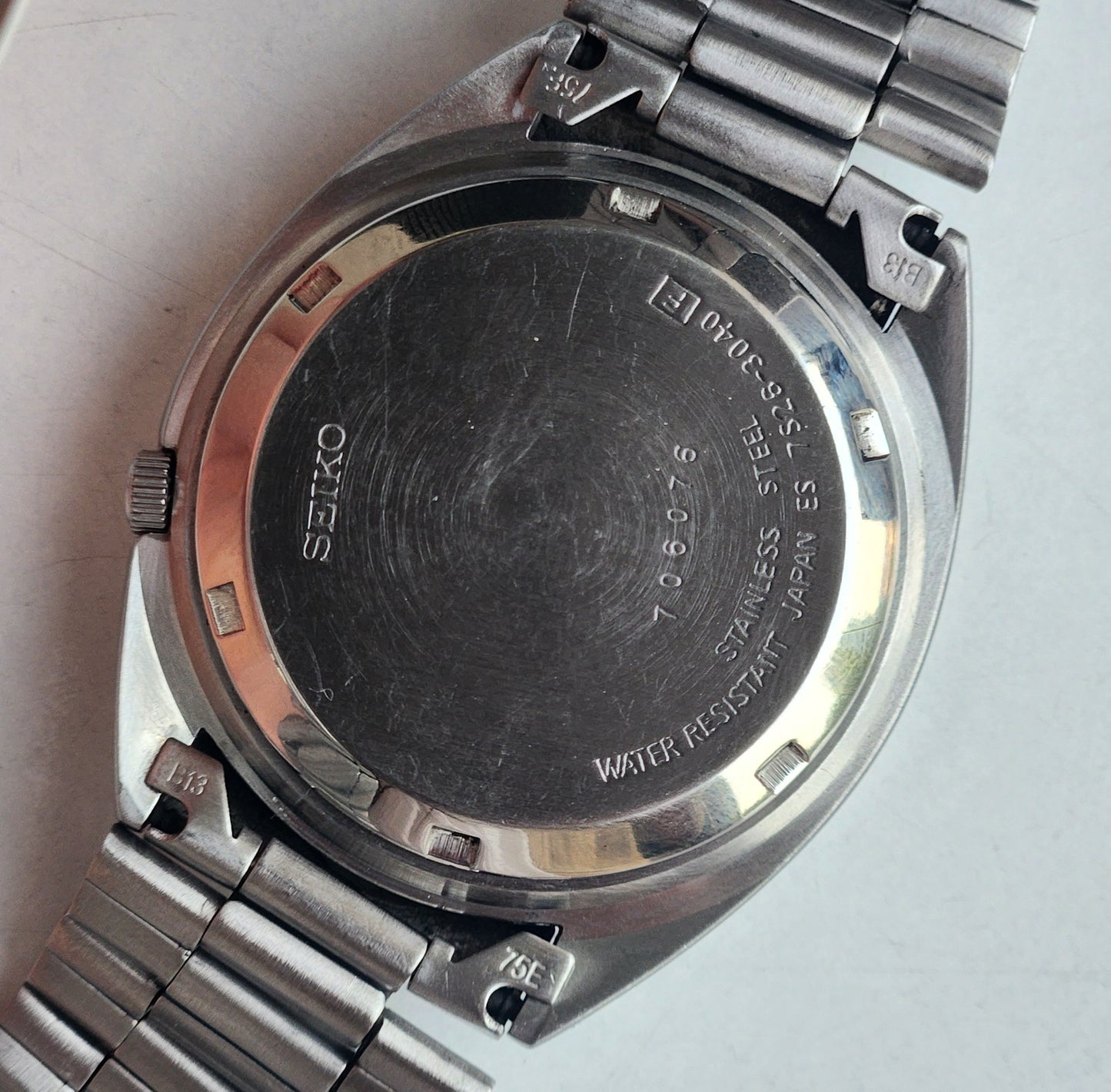 Vintage 1997 Original Seiko 5 Automatic 7S26-3040 Golden Face 21 Jewels Day-Date Japanese Men's Wrist Watch EG86