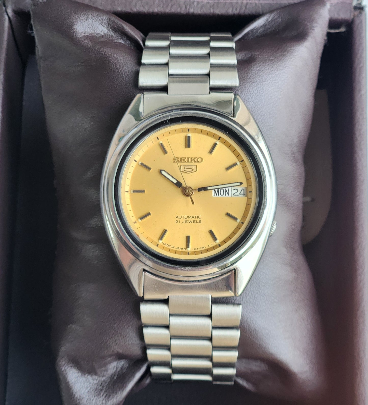 Vintage 1997 Original Seiko 5 Automatic 7S26-3040 Golden Face 21 Jewels Day-Date Japanese Men's Wrist Watch EG86