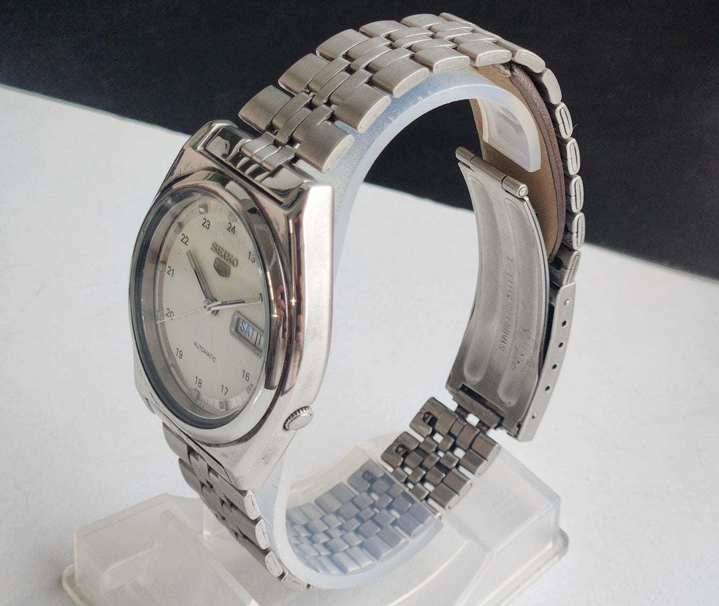 Vintage 1997 Original Seiko 5 Automatic 7S26-8760 White Face 21 Jewels Day-Date Japanese Men's Wrist Watch EG87