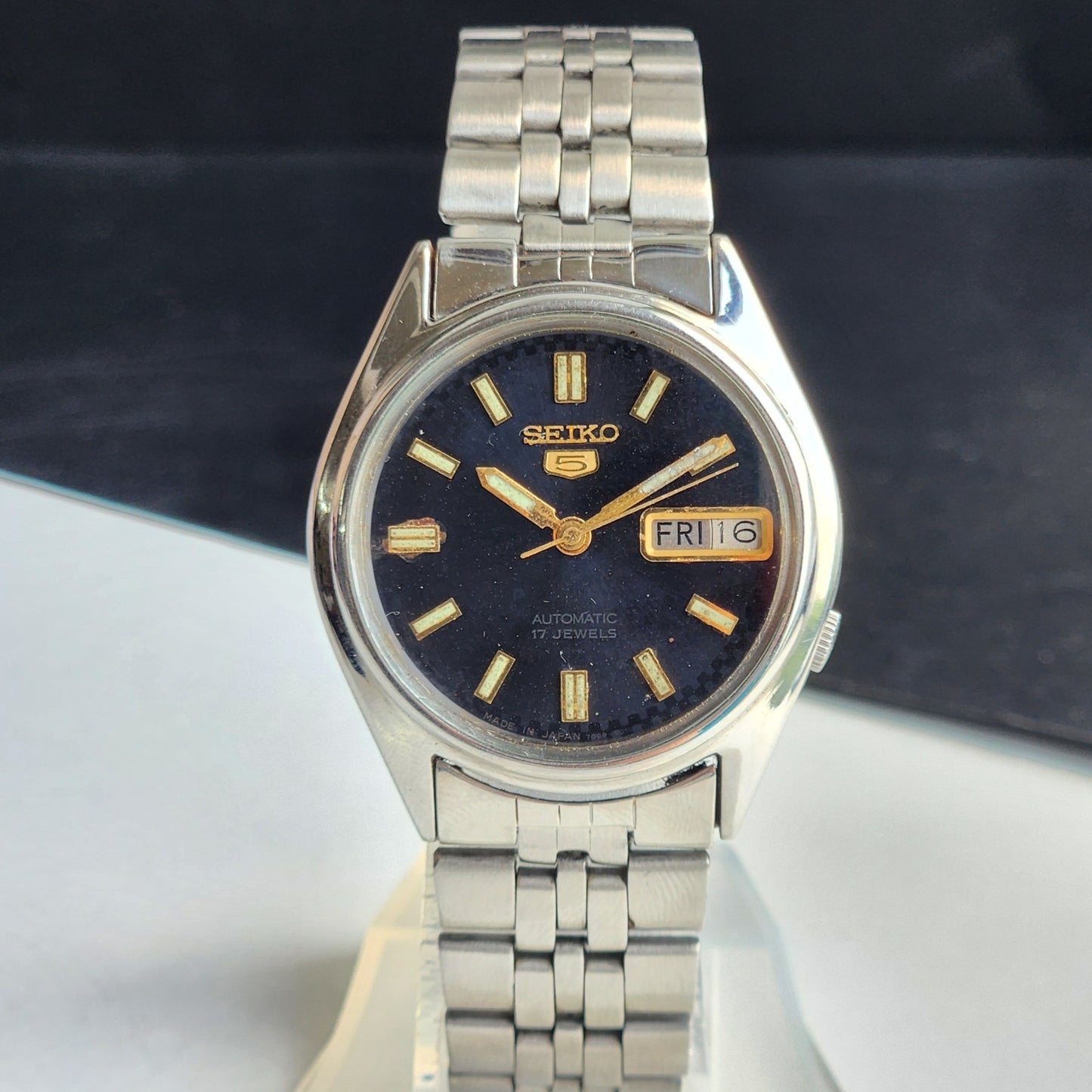 Vintage 1979 Original Seiko 5 Automatic 7009-6001 Black Face 17 Jewels Day-Date Japanese Men's Wrist Watch EG88