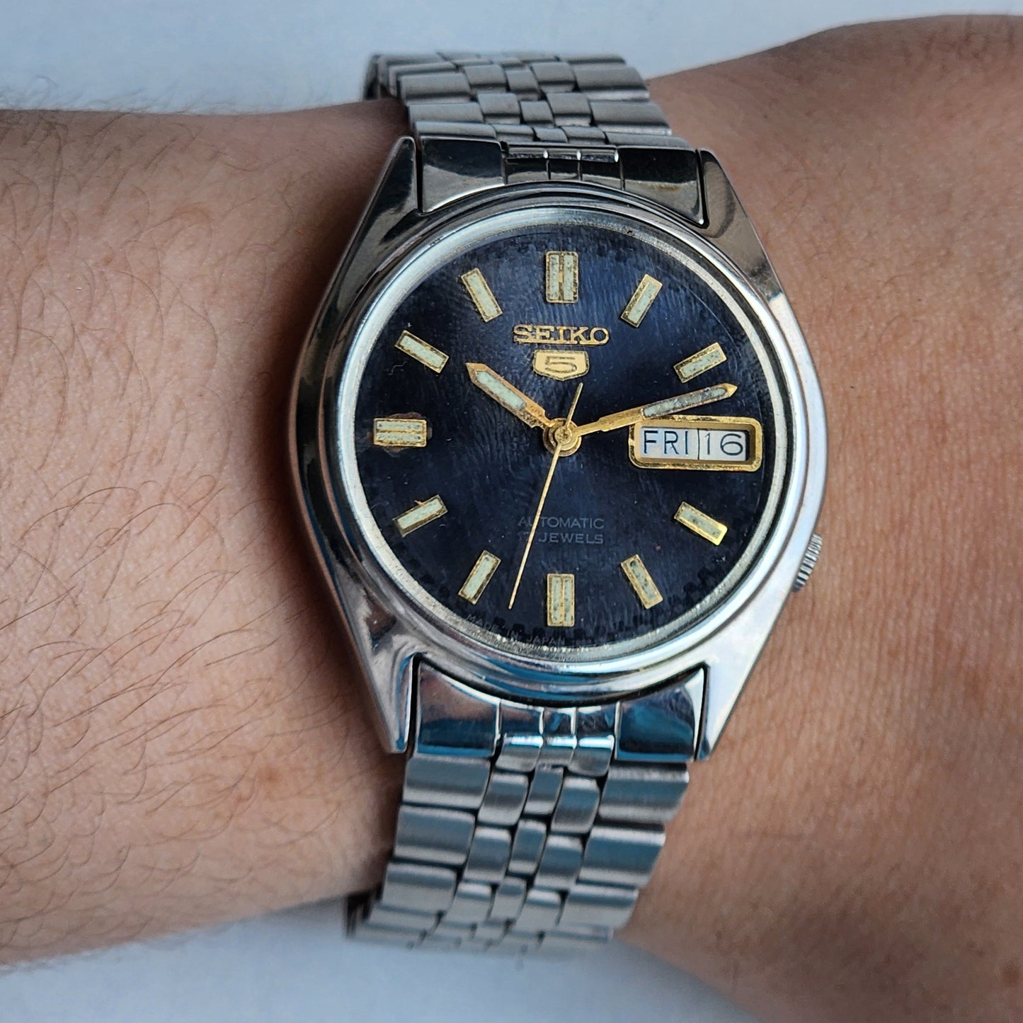 Vintage 1979 Original Seiko 5 Automatic 7009-6001 Black Face 17 Jewels Day-Date Japanese Men's Wrist Watch EG88