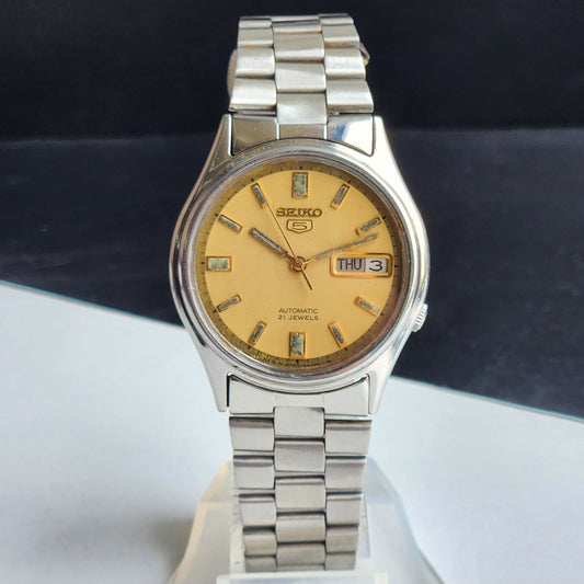 Vintage 1971 Original Seiko 5 Automatic 7019-8180 Golden Face 21 Jewels Day-Date Japanese Men's Wrist Watch EG89