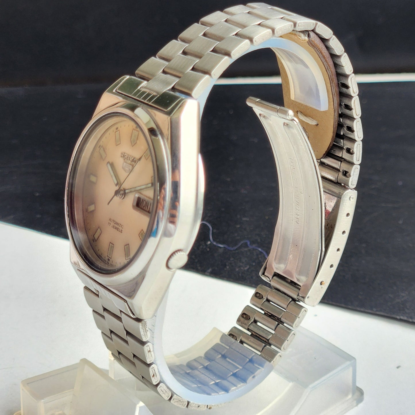 Vintage 1982 Original Seiko 5 Automatic 7009-8740 Silver Face 17 Jewels Day-Date Japanese Men's Wrist Watch EG91