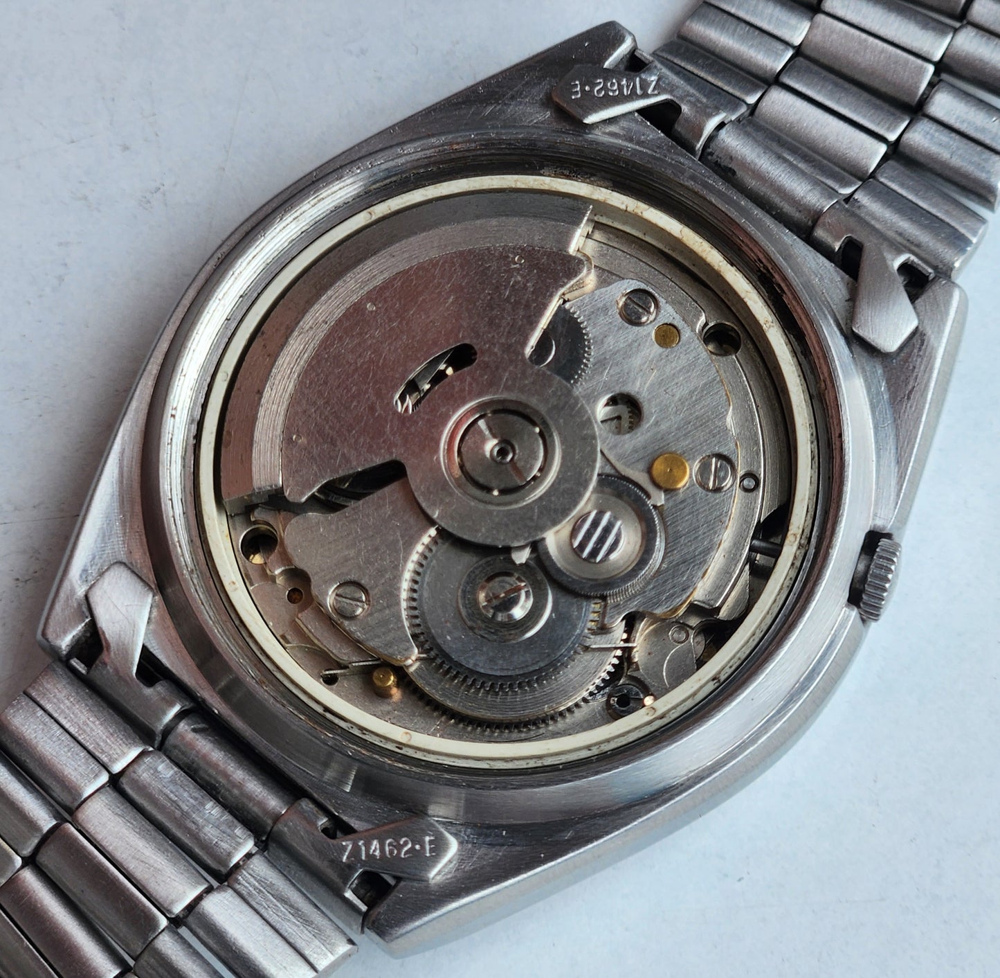 Vintage 1982 Original Seiko 5 Automatic 7009-8740 Silver Face 17 Jewels Day-Date Japanese Men's Wrist Watch EG91
