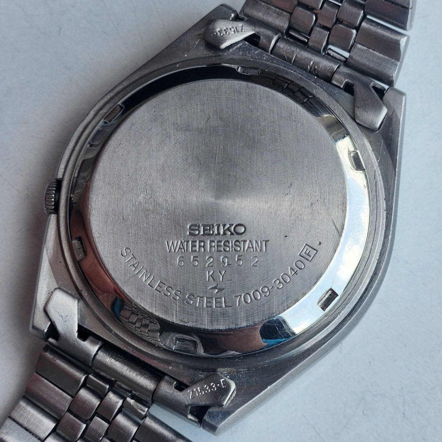 Vintage 1976 Original Seiko 5 Automatic 7009-3040 Black Face 17 Jewels Day-Date Japanese Men's Wrist Watch EG94