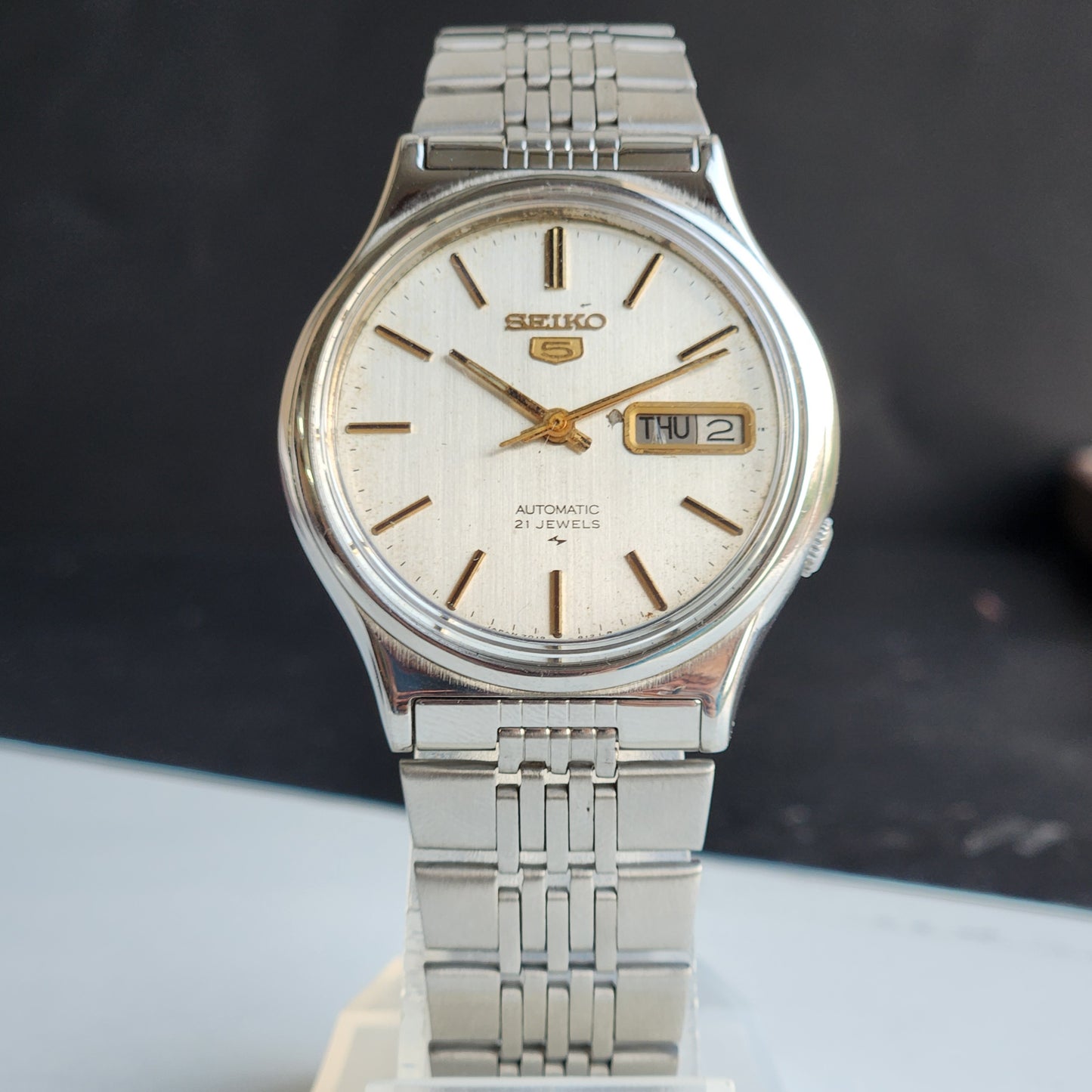 Vintage 1978 Original Seiko 5 Automatic 7019-8180 Black Face 21 Jewels Day-Date Japanese Men's Wrist Watch EG1055