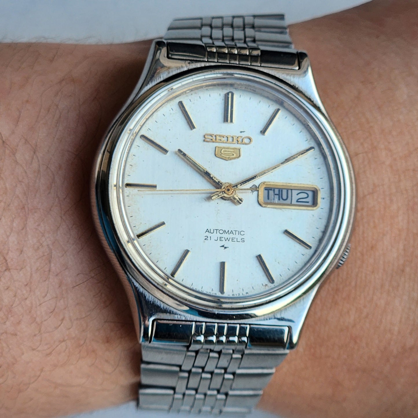 Vintage 1978 Original Seiko 5 Automatic 7019-8180 Black Face 21 Jewels Day-Date Japanese Men's Wrist Watch EG1055