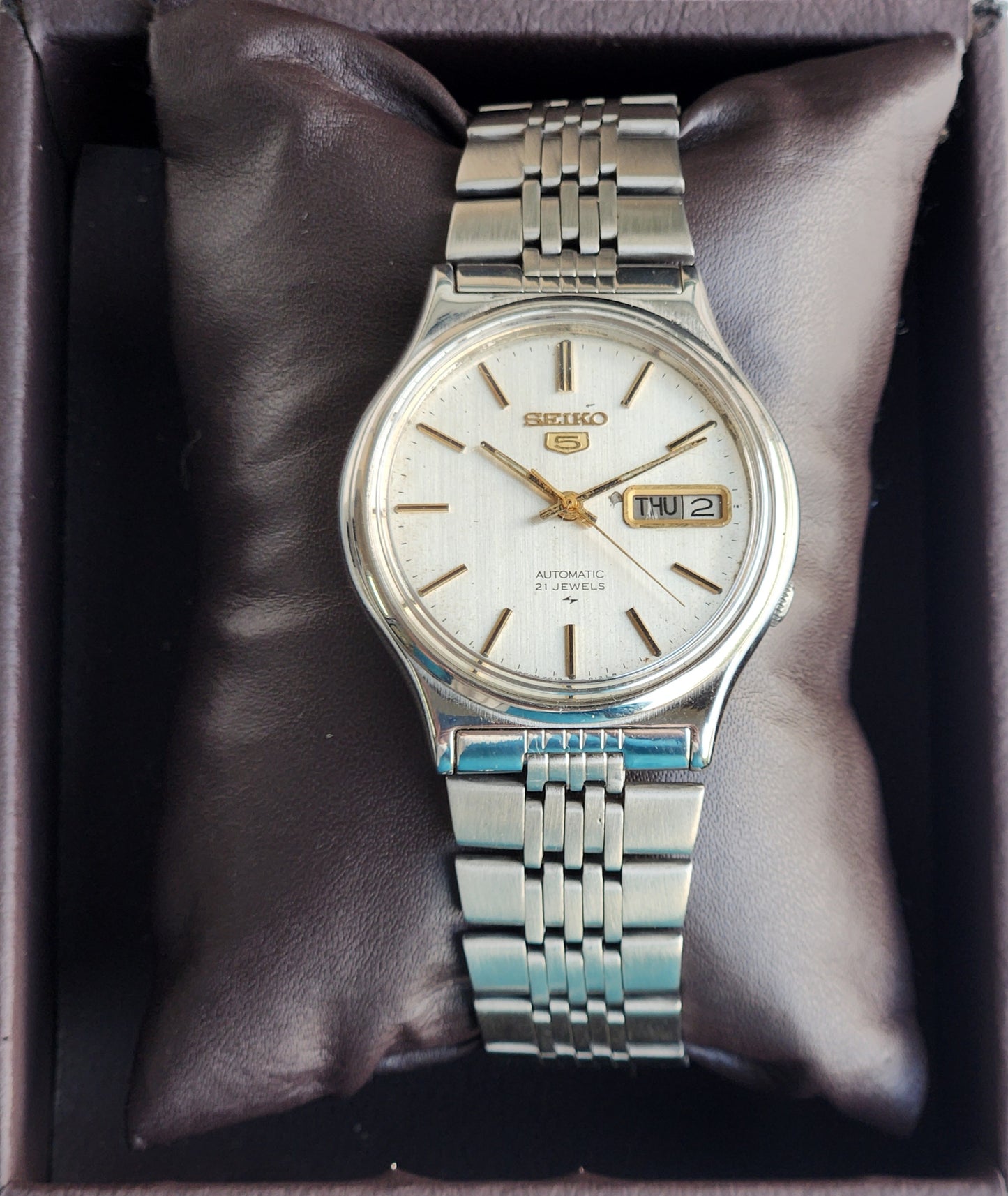 Vintage 1978 Original Seiko 5 Automatic 7019-8180 Black Face 21 Jewels Day-Date Japanese Men's Wrist Watch EG1055