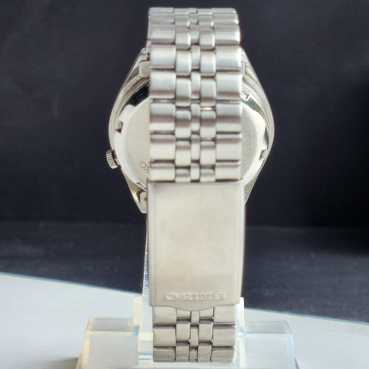 Vintage 1977 Original Seiko 5 Automatic 7019-8180 Silver Face 21 Jewels Day-Date Japanese Men's Wrist Watch EG109