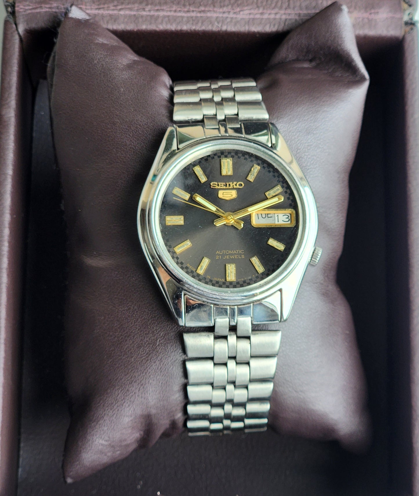 Vintage 1977 Original Seiko 5 Automatic 7019-8180 Silver Face 21 Jewels Day-Date Japanese Men's Wrist Watch EG109